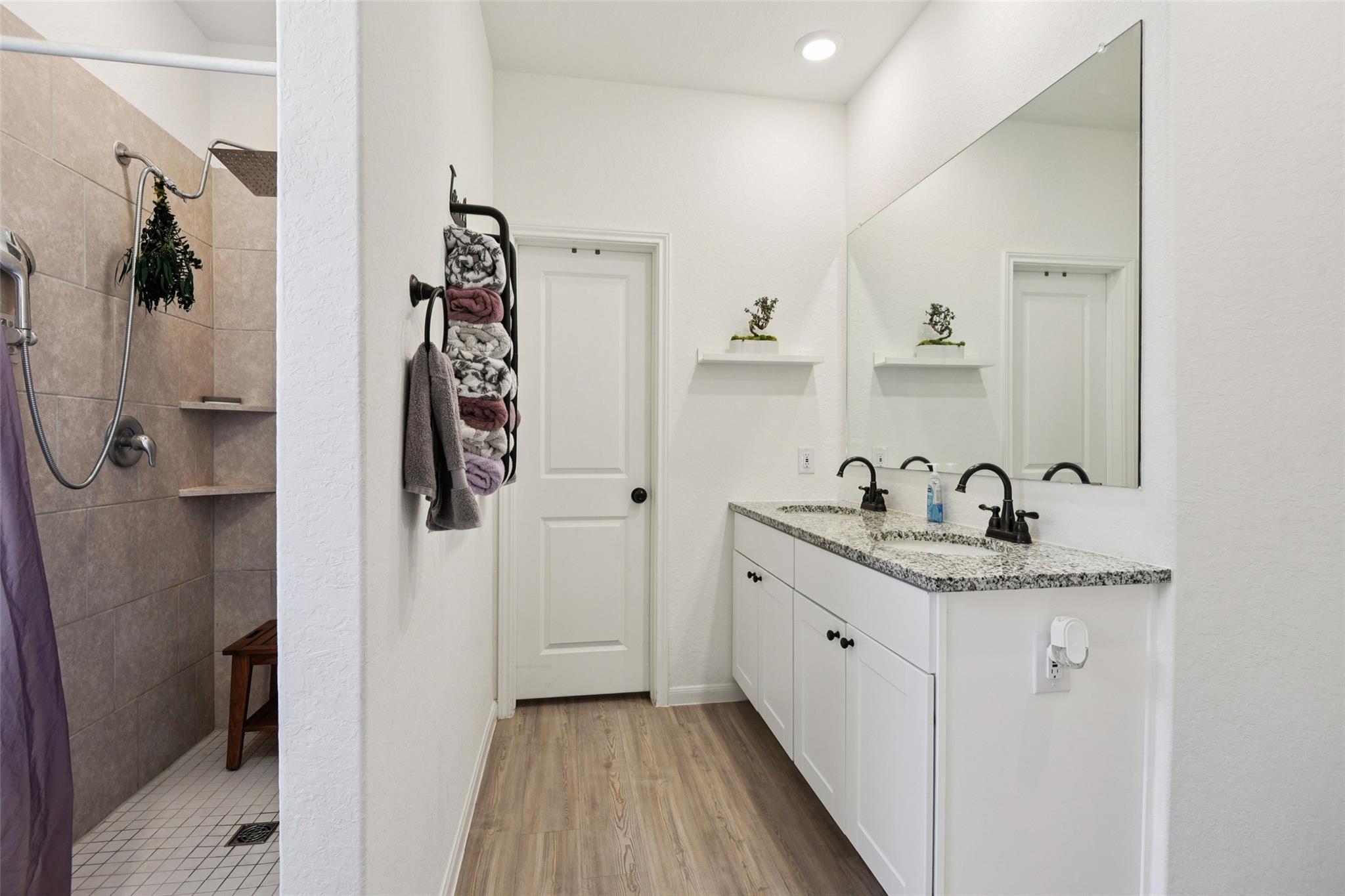 9058 Bowie Rdg, Seguin, TX 78155