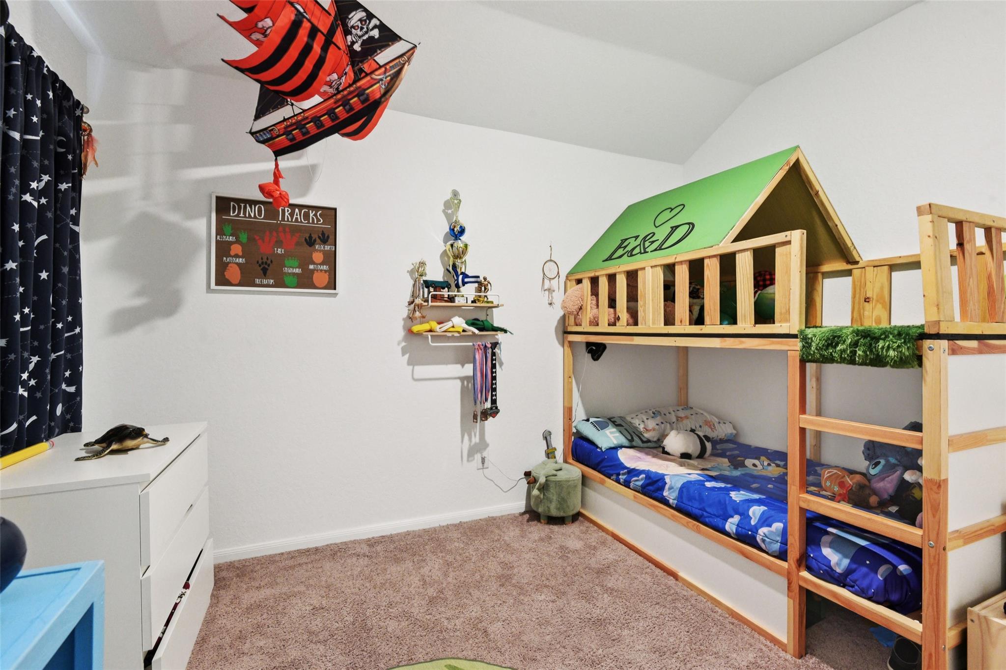 9058 Bowie Rdg, Seguin, TX 78155