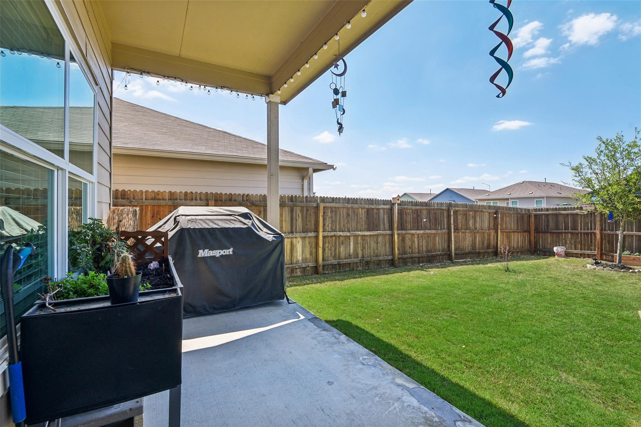 9058 Bowie Rdg, Seguin, TX 78155