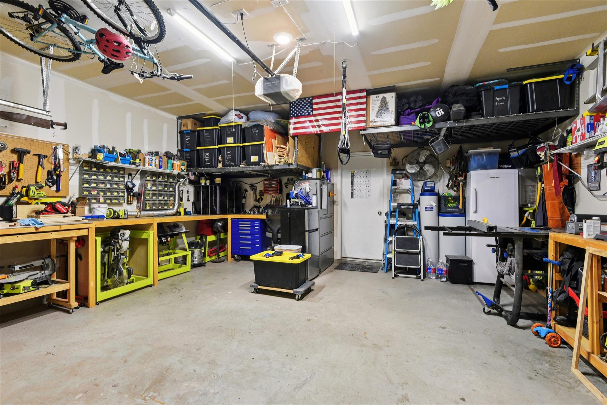 9058 Bowie Rdg, Seguin, TX 78155