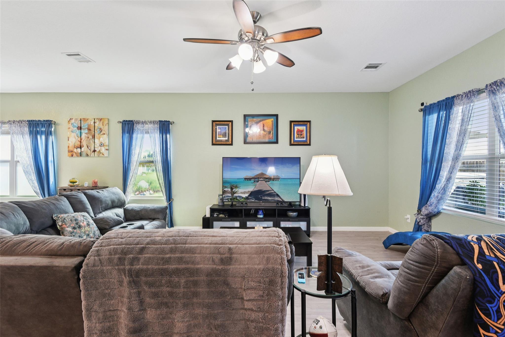 9058 Bowie Rdg, Seguin, TX 78155