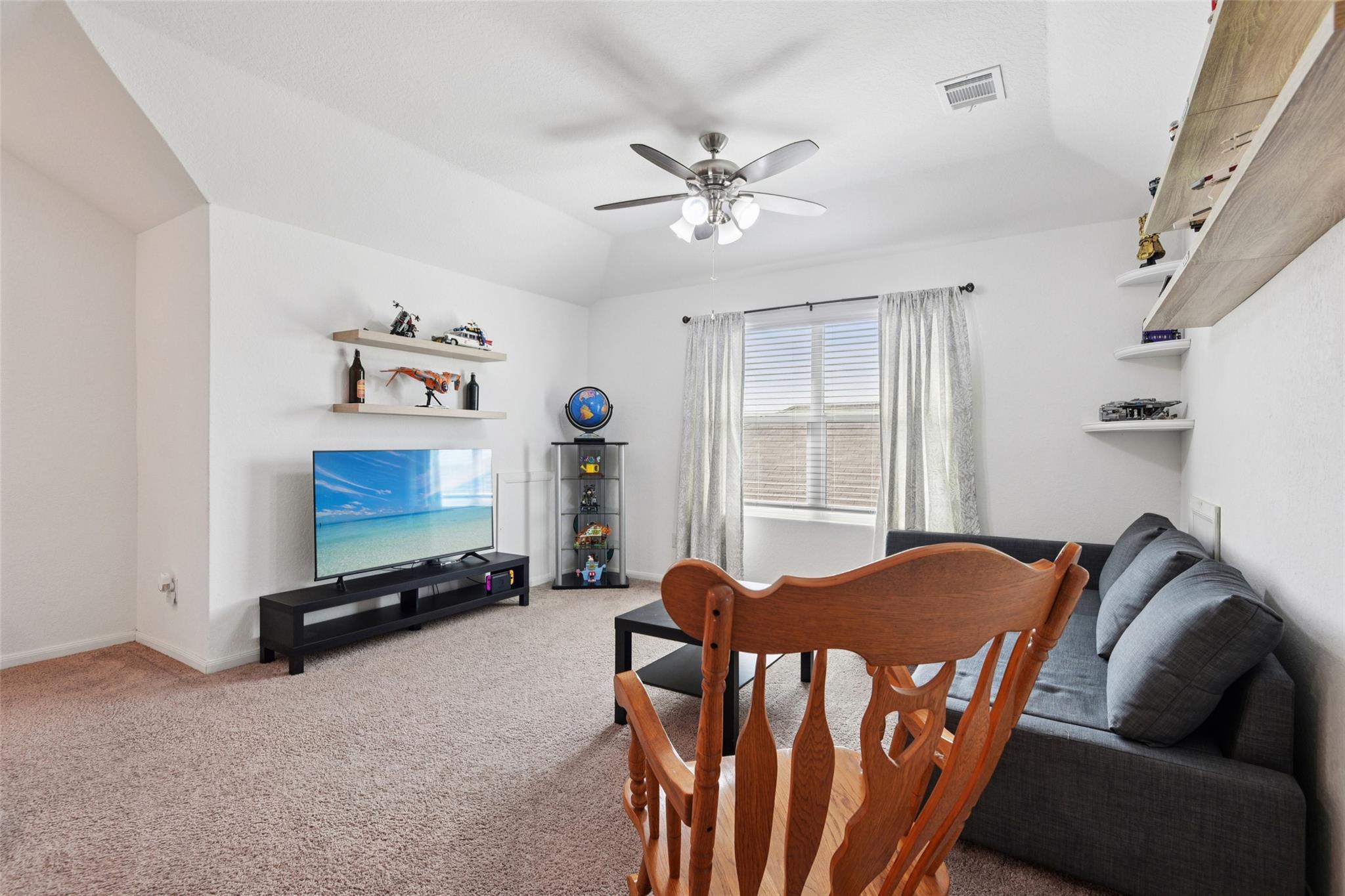 9058 Bowie Rdg, Seguin, TX 78155