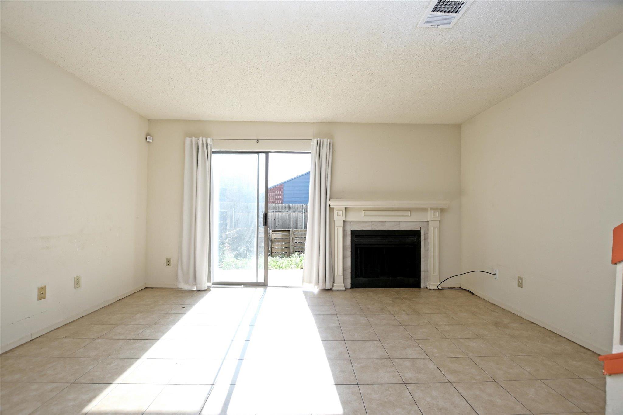 2018 W Rundberg Ln # 18C, Austin, TX 78758