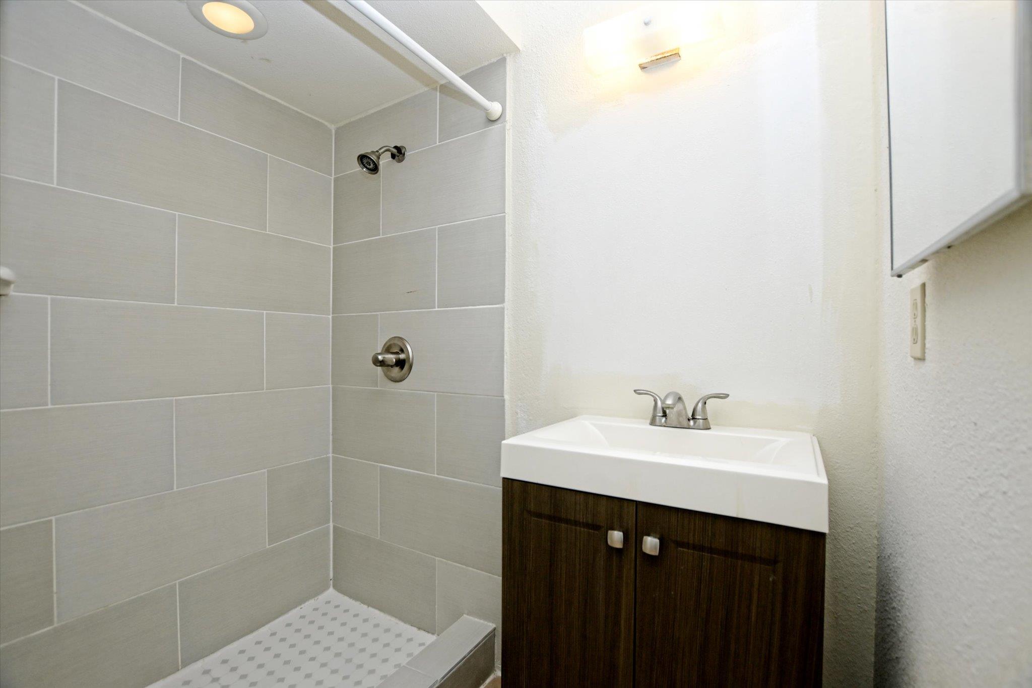 2018 W Rundberg Ln # 18C, Austin, TX 78758