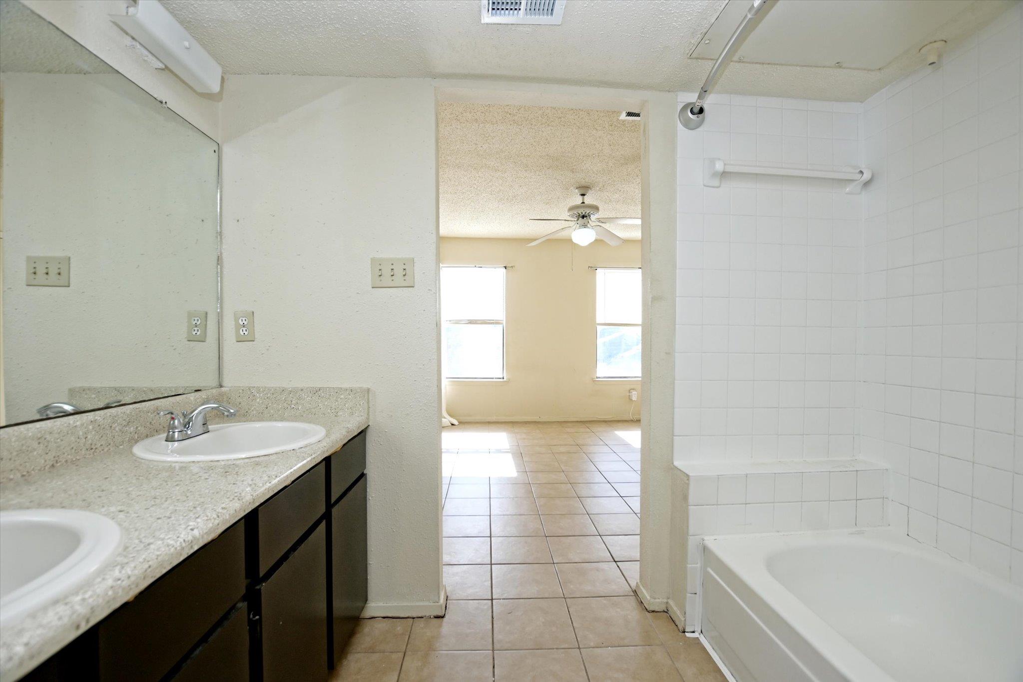 2018 W Rundberg Ln # 18C, Austin, TX 78758