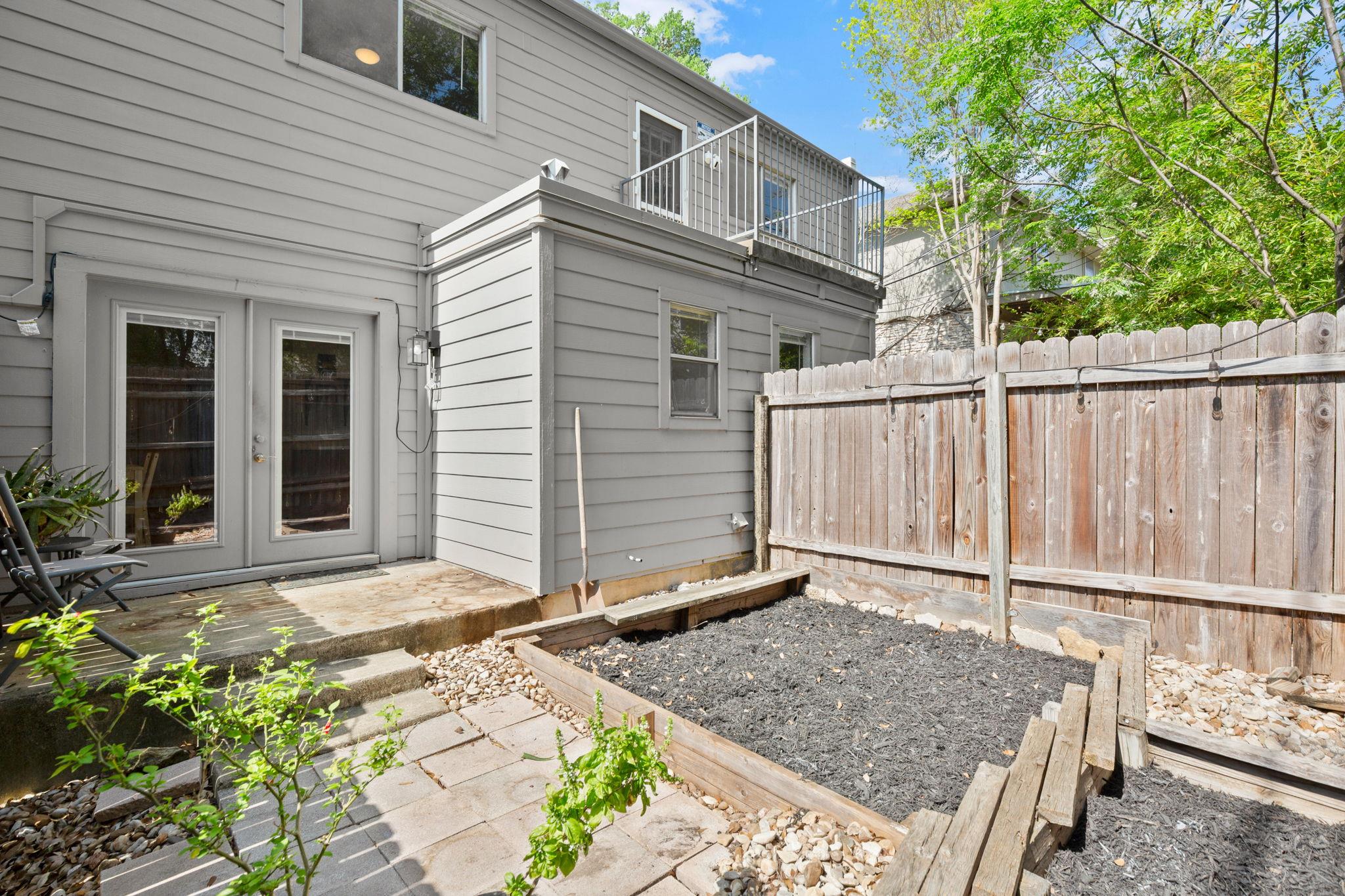 1912 Lightsey Rd # 2, Austin, TX 78704