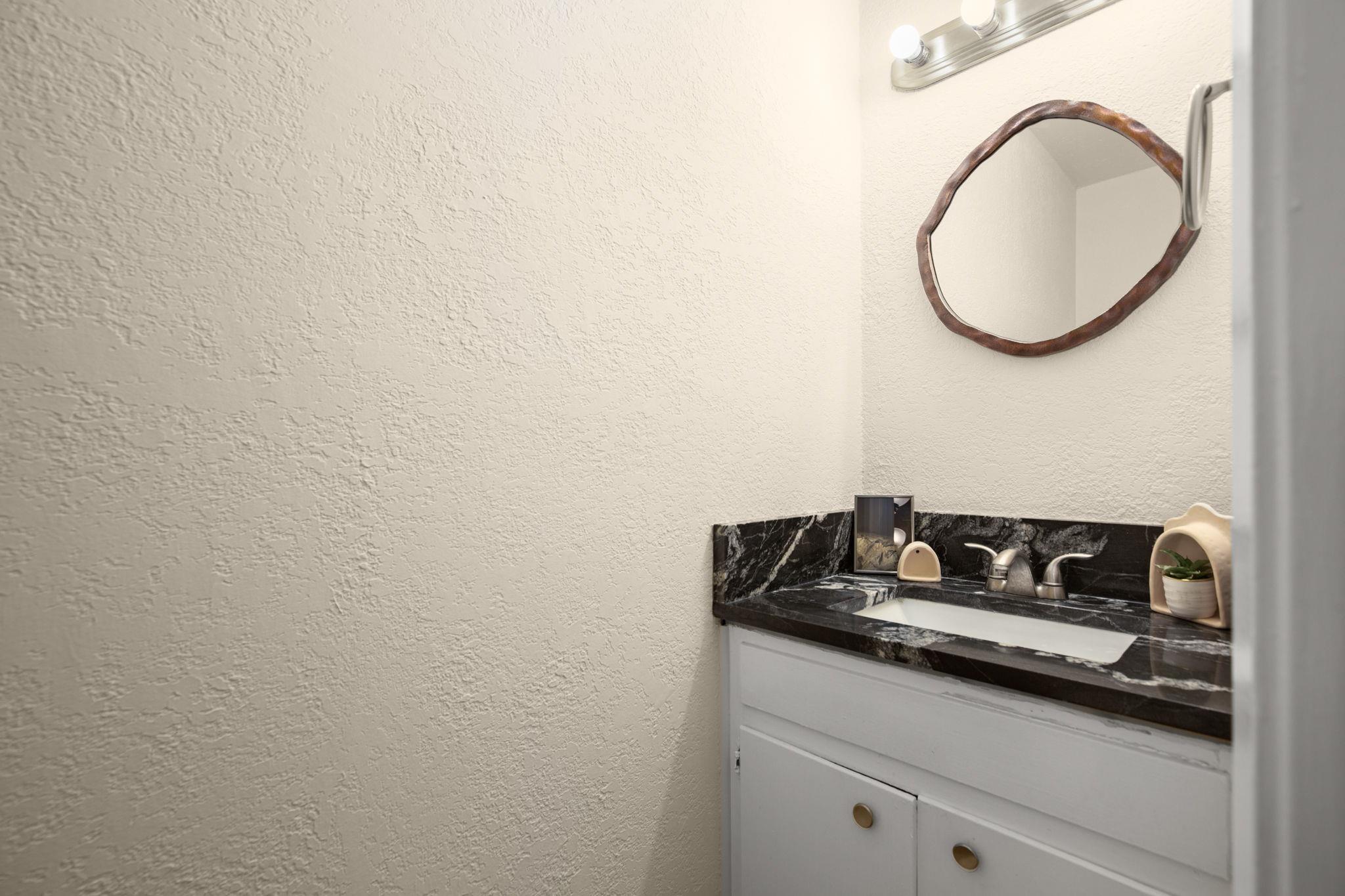 1912 Lightsey Rd # 2, Austin, TX 78704