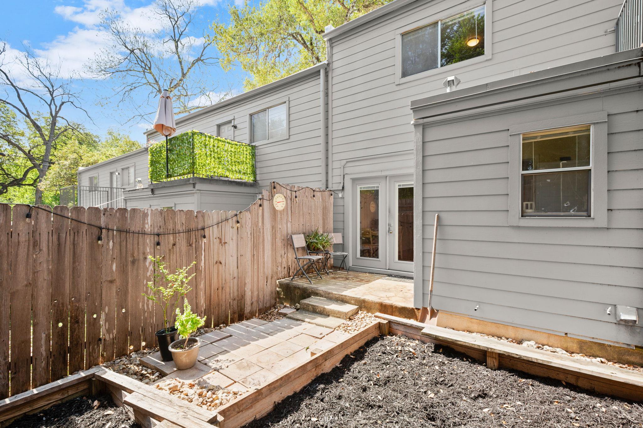 1912 Lightsey Rd # 2, Austin, TX 78704