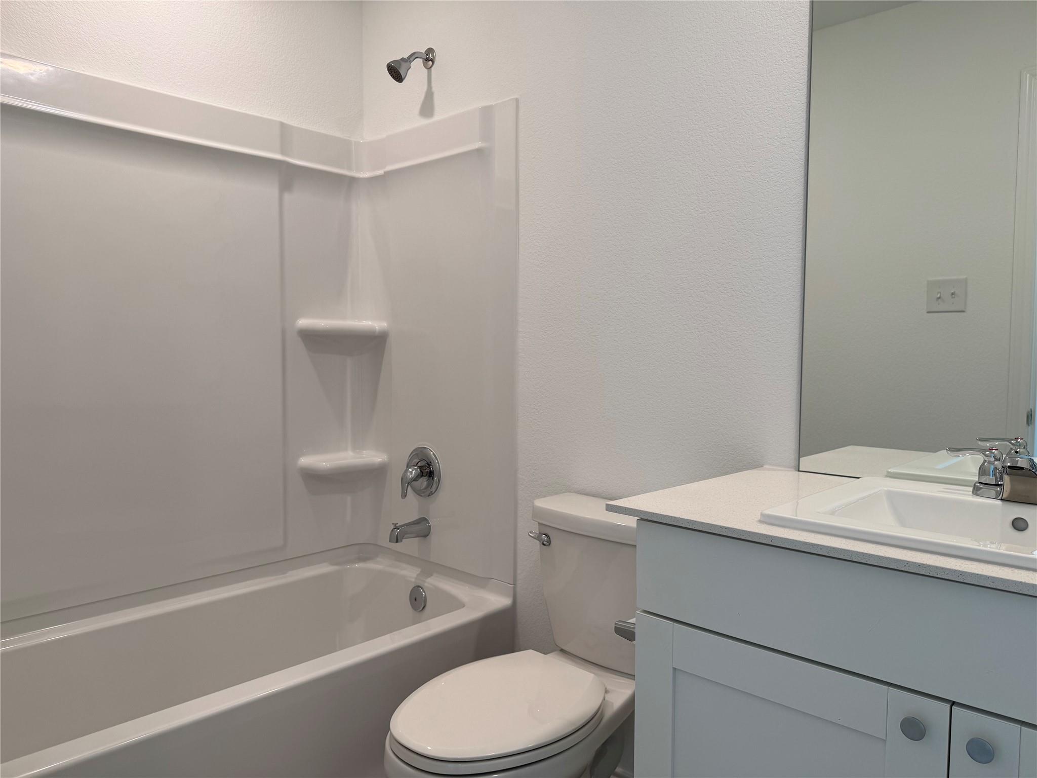 242 Kings Row Ln, Jarrell, TX 76537