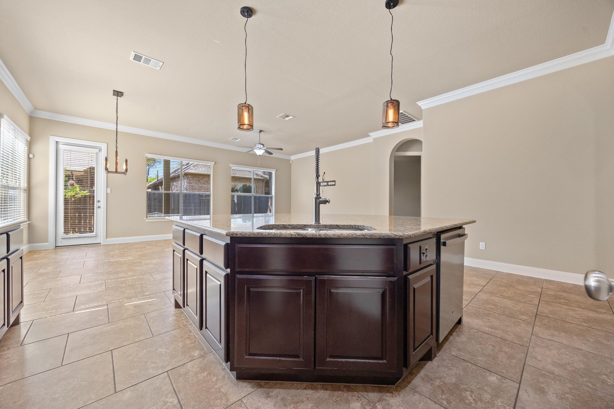 4004 Gloucester Dr, Cedar Park, TX 78613