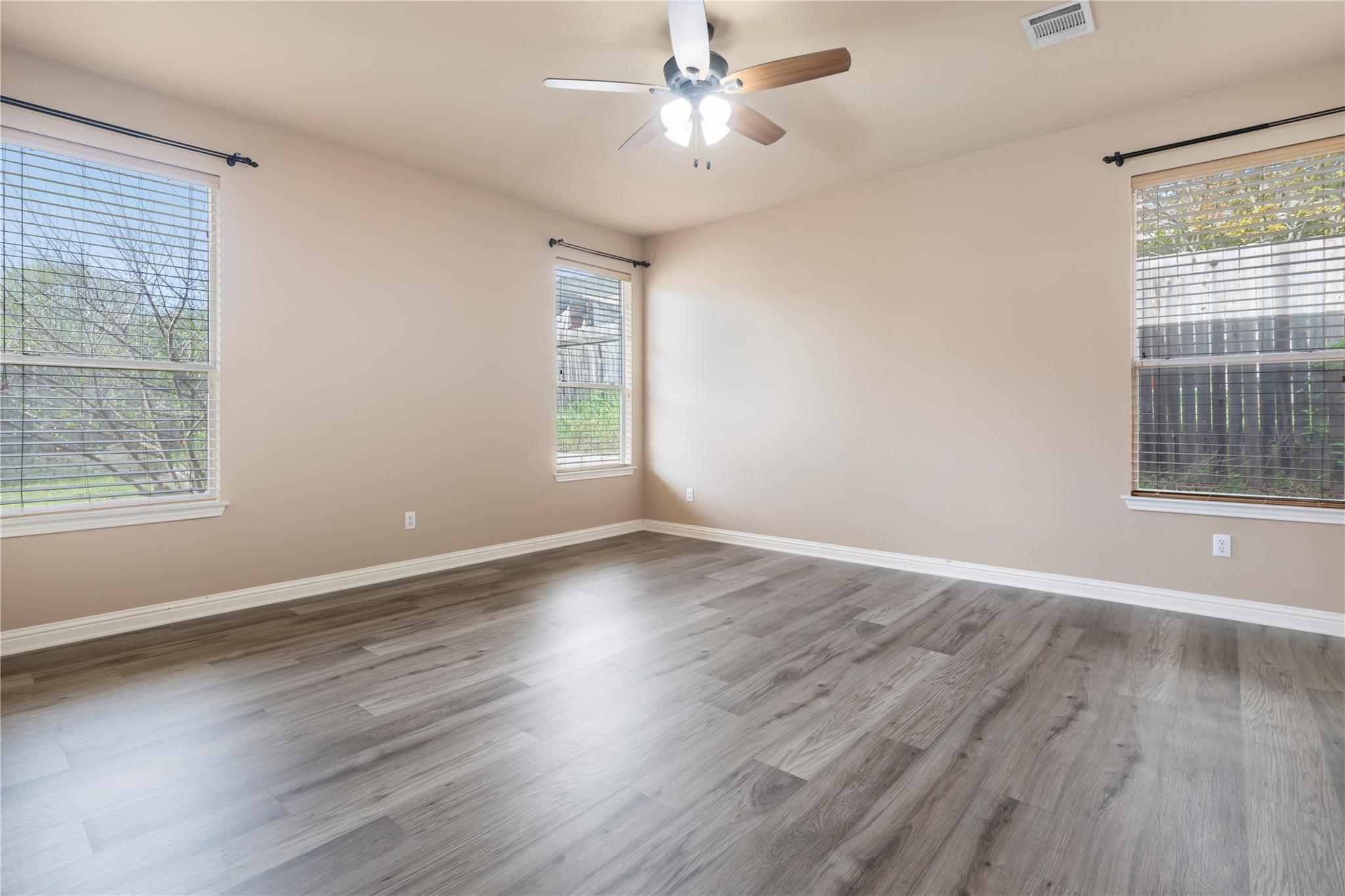 1709 Greenside Trl, Round Rock, TX 78665