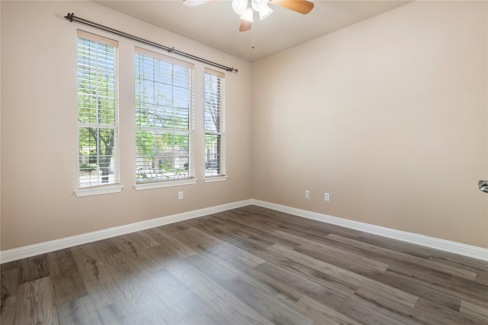 1709 Greenside Trl, Round Rock, TX 78665