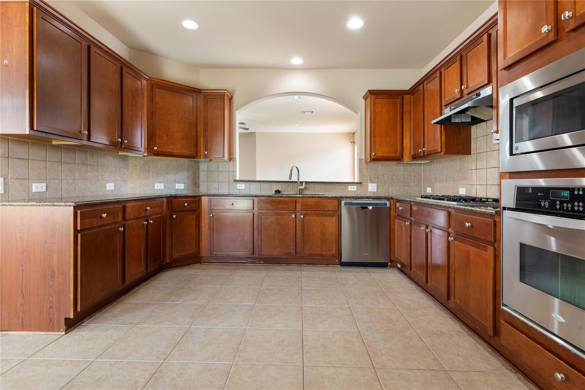 1709 Greenside Trl, Round Rock, TX 78665