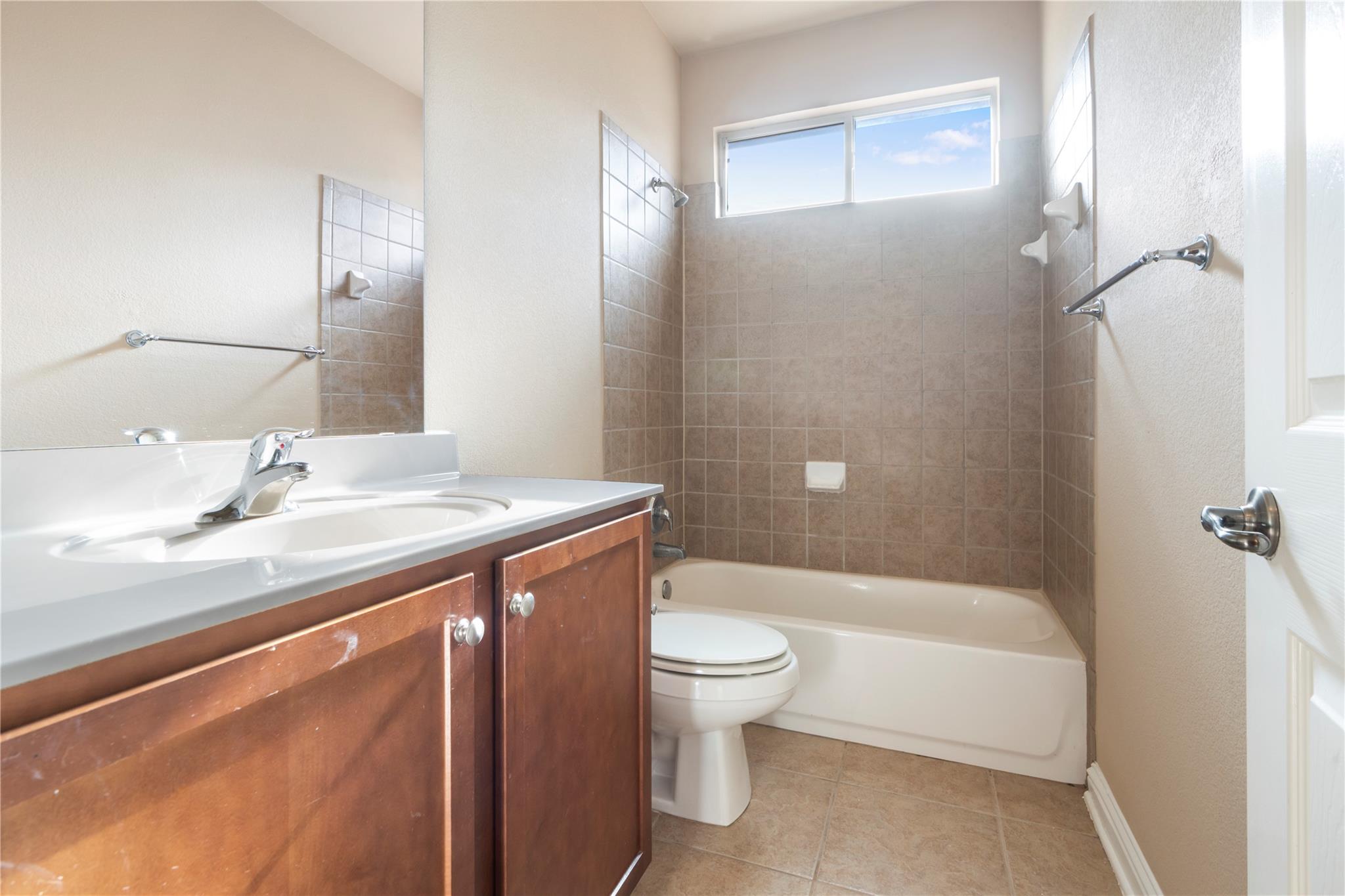 1709 Greenside Trl, Round Rock, TX 78665