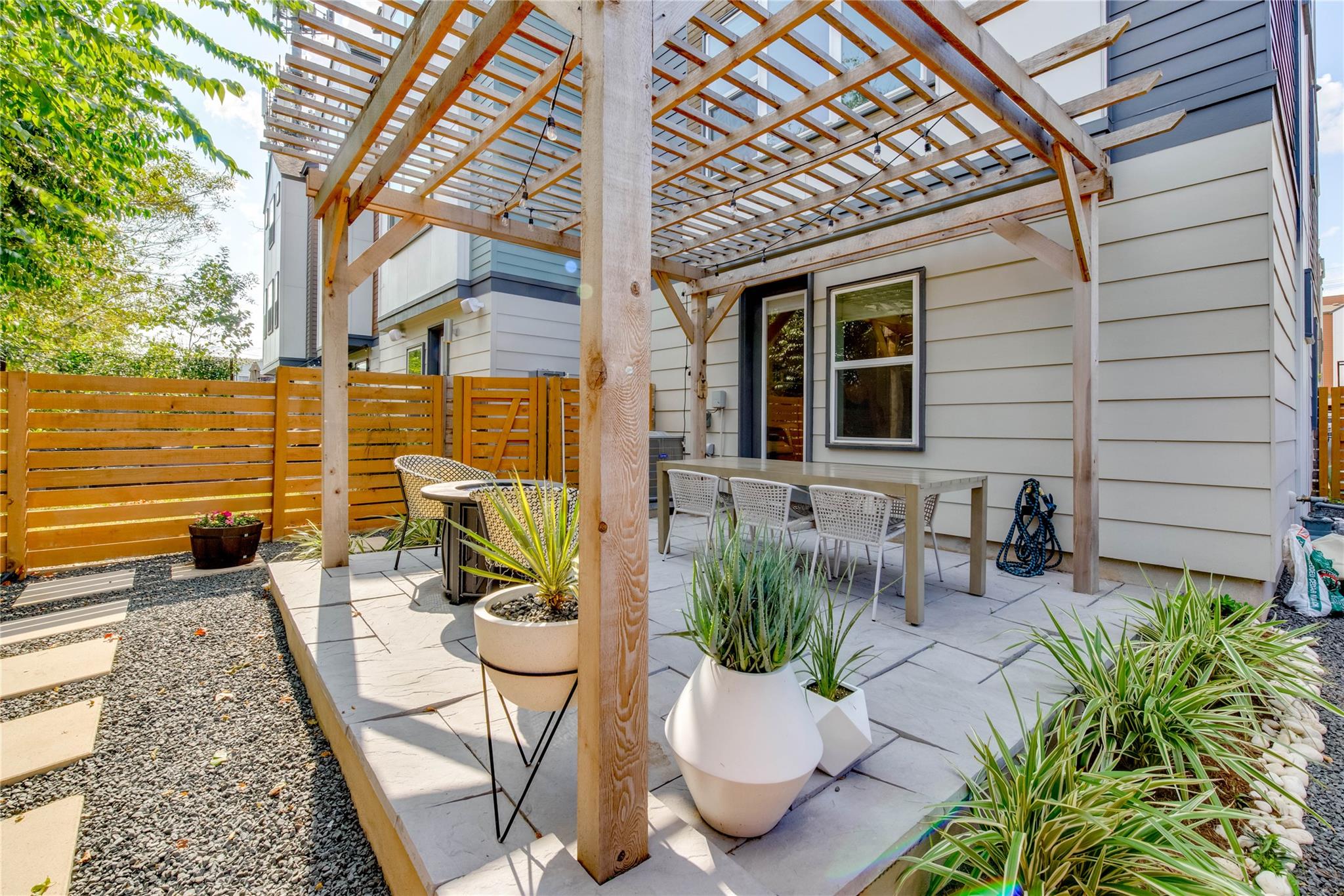 1405 Hyde St, Austin, TX 78741