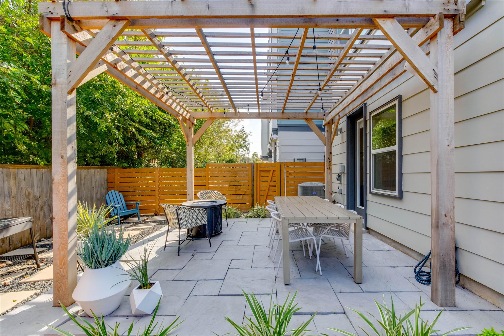 1405 Hyde St, Austin, TX 78741