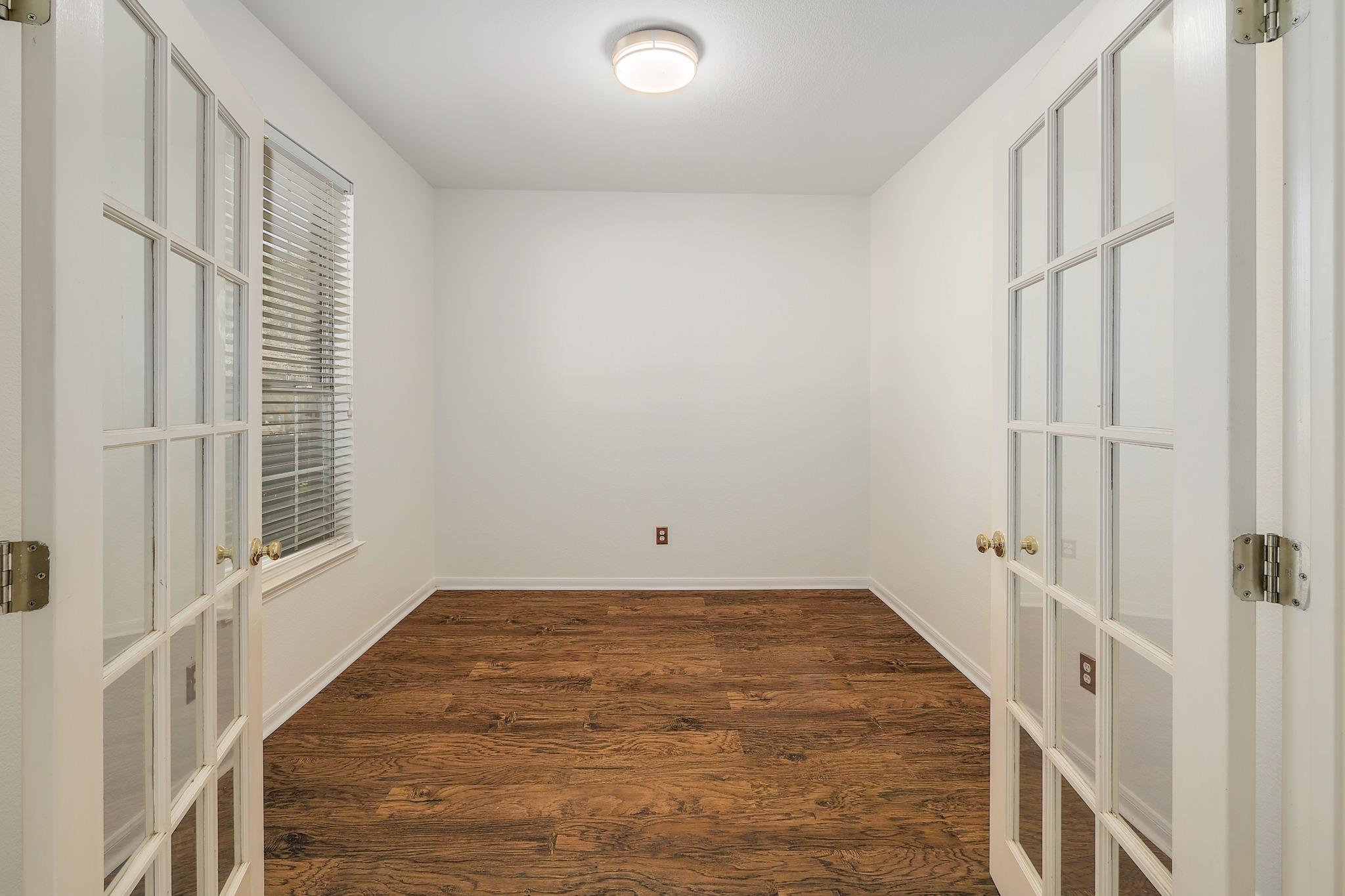 2023 Wood Glen Dr, Round Rock, TX 78681