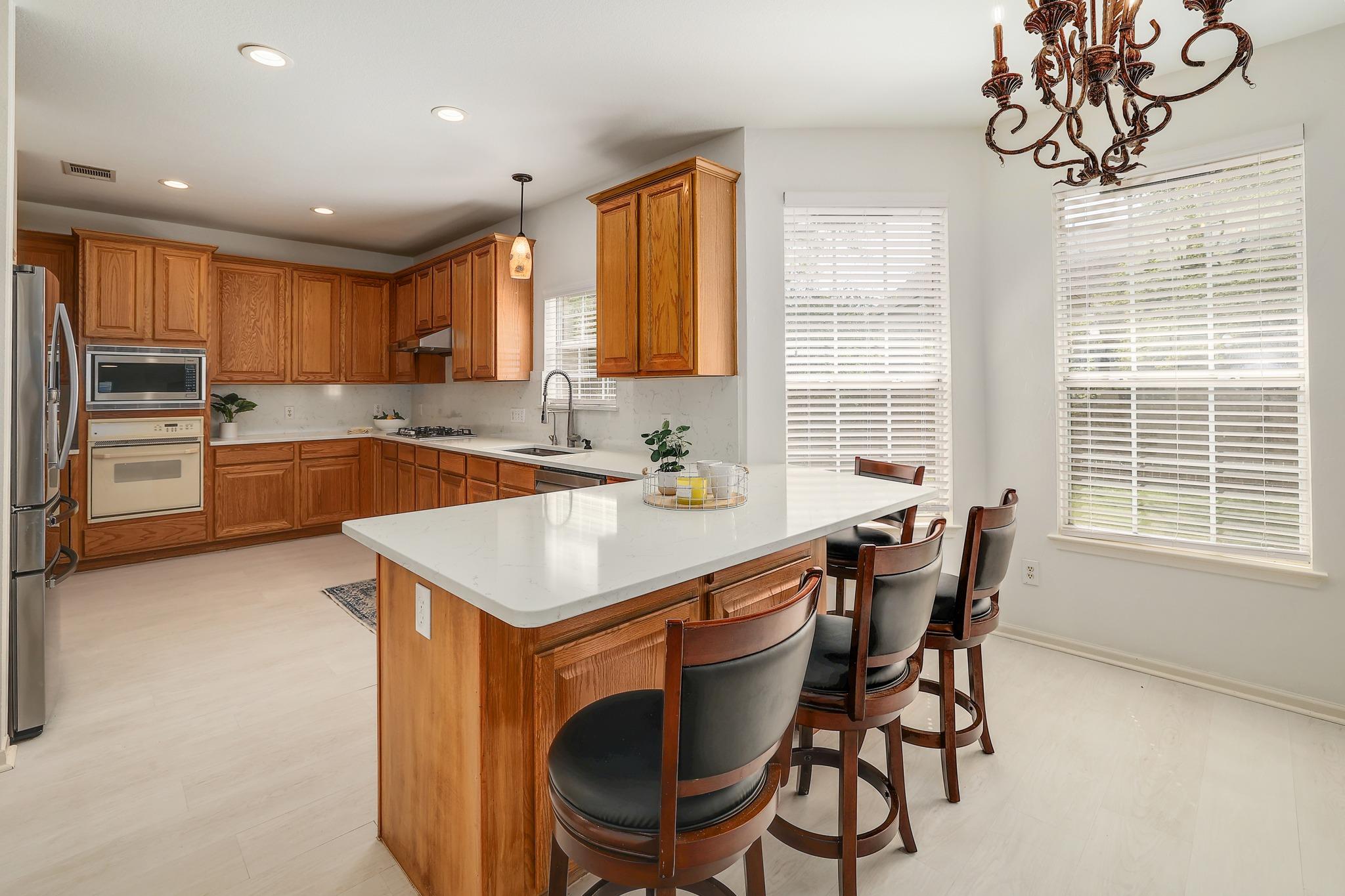 2023 Wood Glen Dr, Round Rock, TX 78681