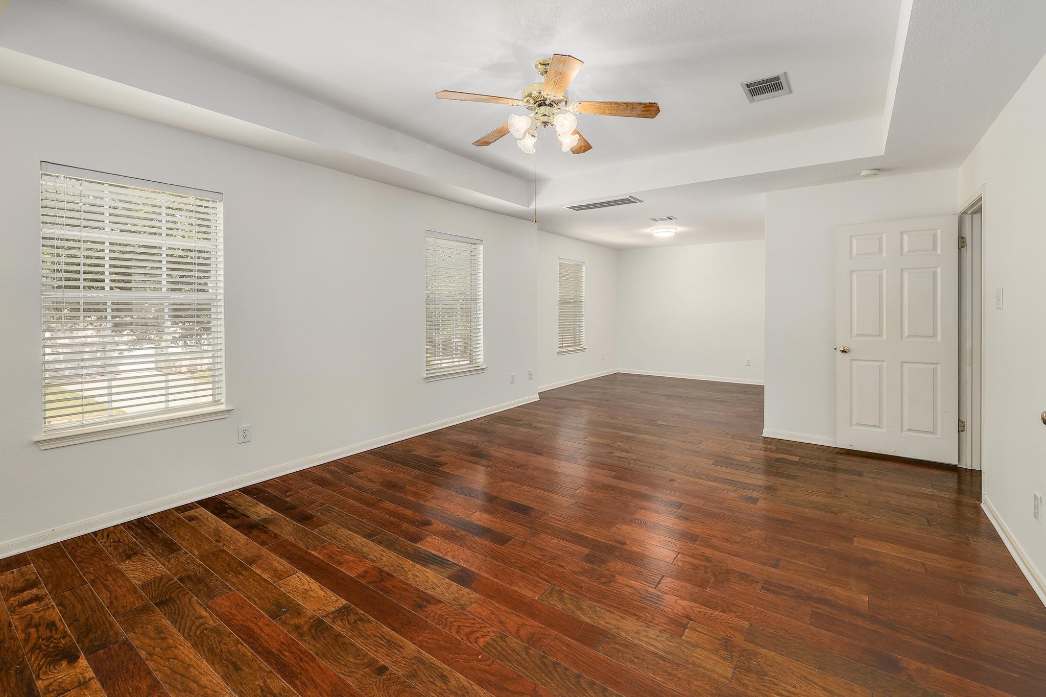 2023 Wood Glen Dr, Round Rock, TX 78681