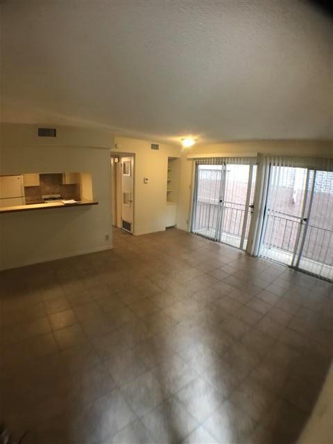 2610 Salado St # 105, Austin, TX 78705