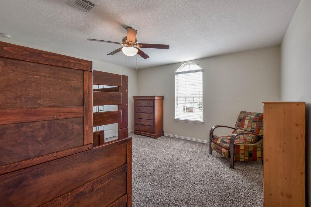 521 Middle Brook Dr, Leander, TX 78641