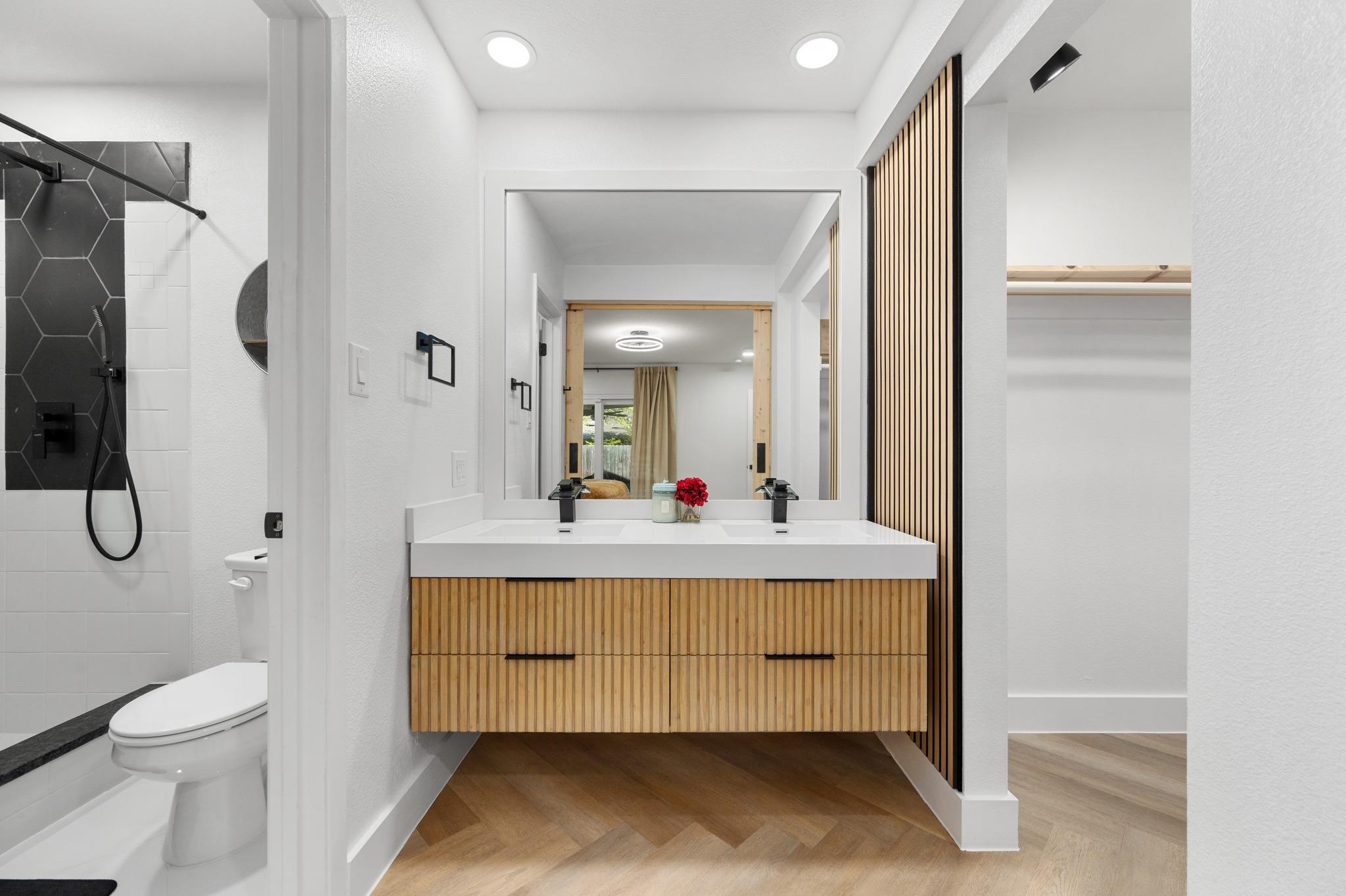 8608 Donna Gail Dr, Austin, TX 78757