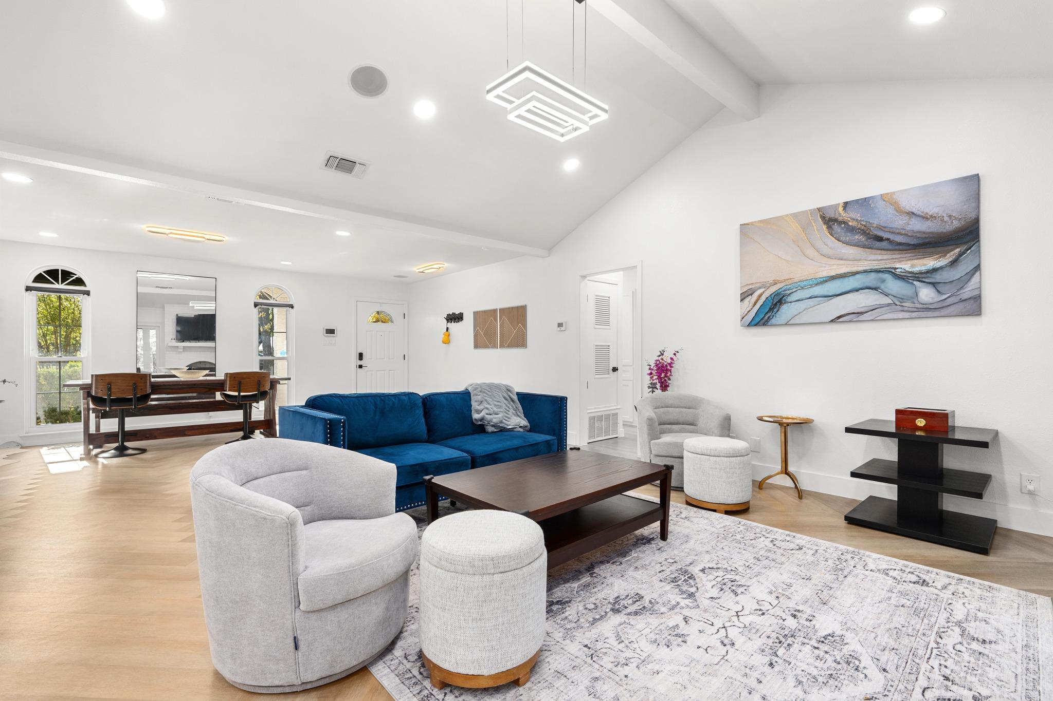 8608 Donna Gail Dr, Austin, TX 78757