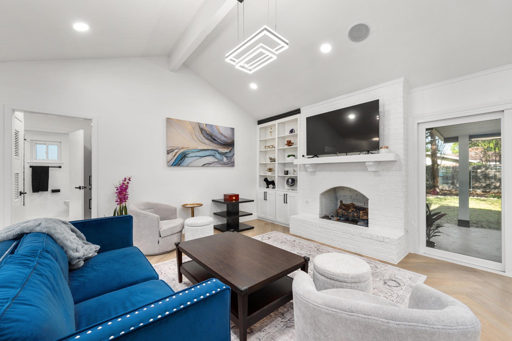 8608 Donna Gail Dr, Austin, TX 78757