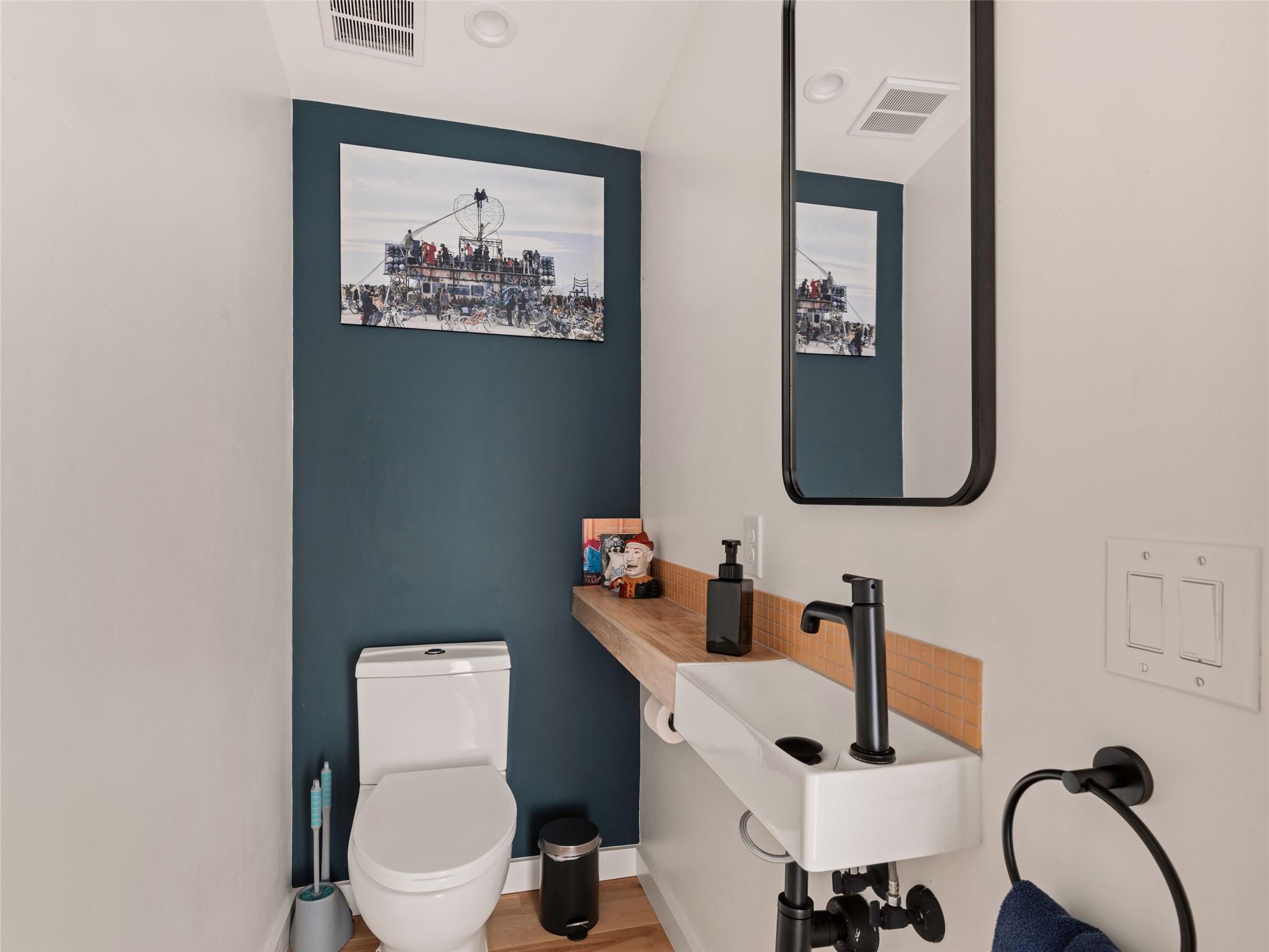 1200 Greenwood Ave, Austin, TX 78721