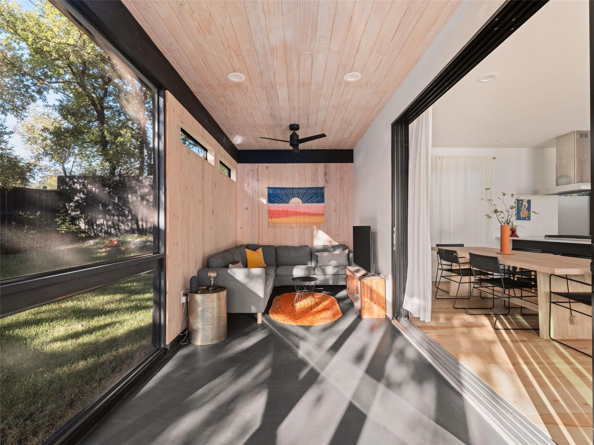 1200 Greenwood Ave, Austin, TX 78721