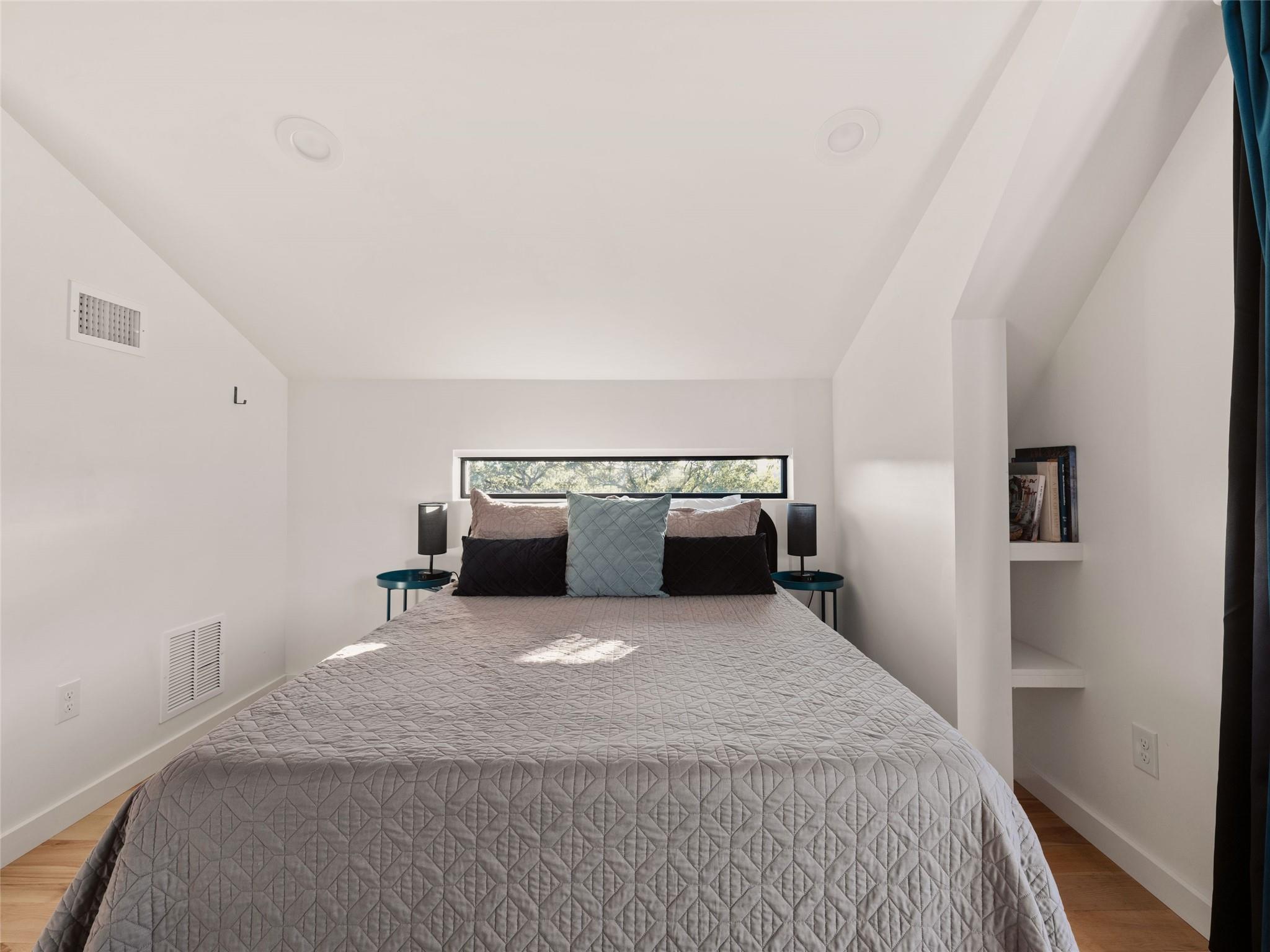 1200 Greenwood Ave, Austin, TX 78721