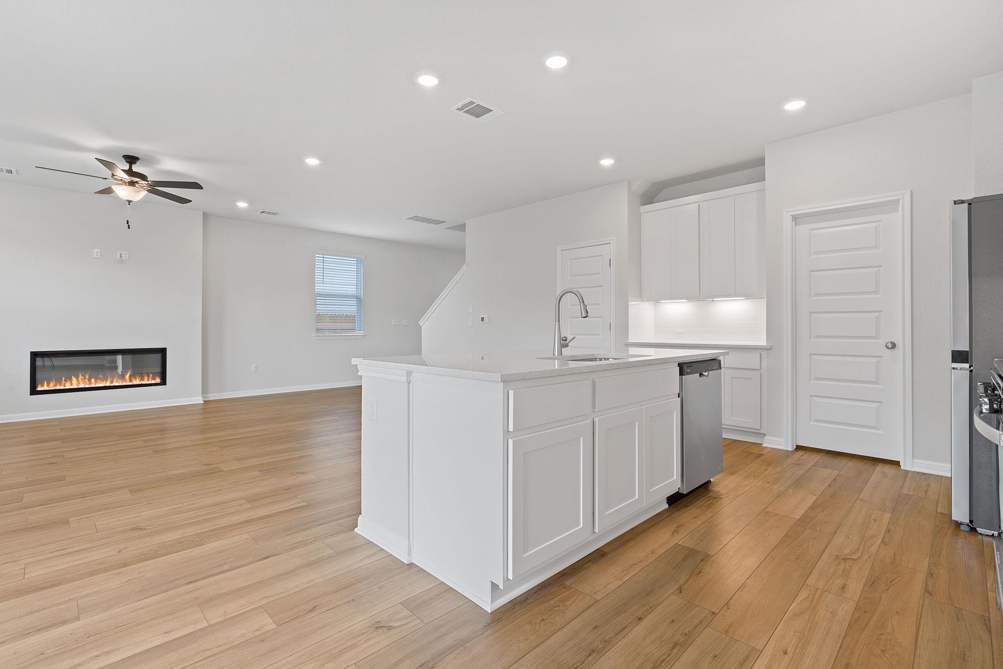 7916 Andravida Dr, Austin, TX 78747