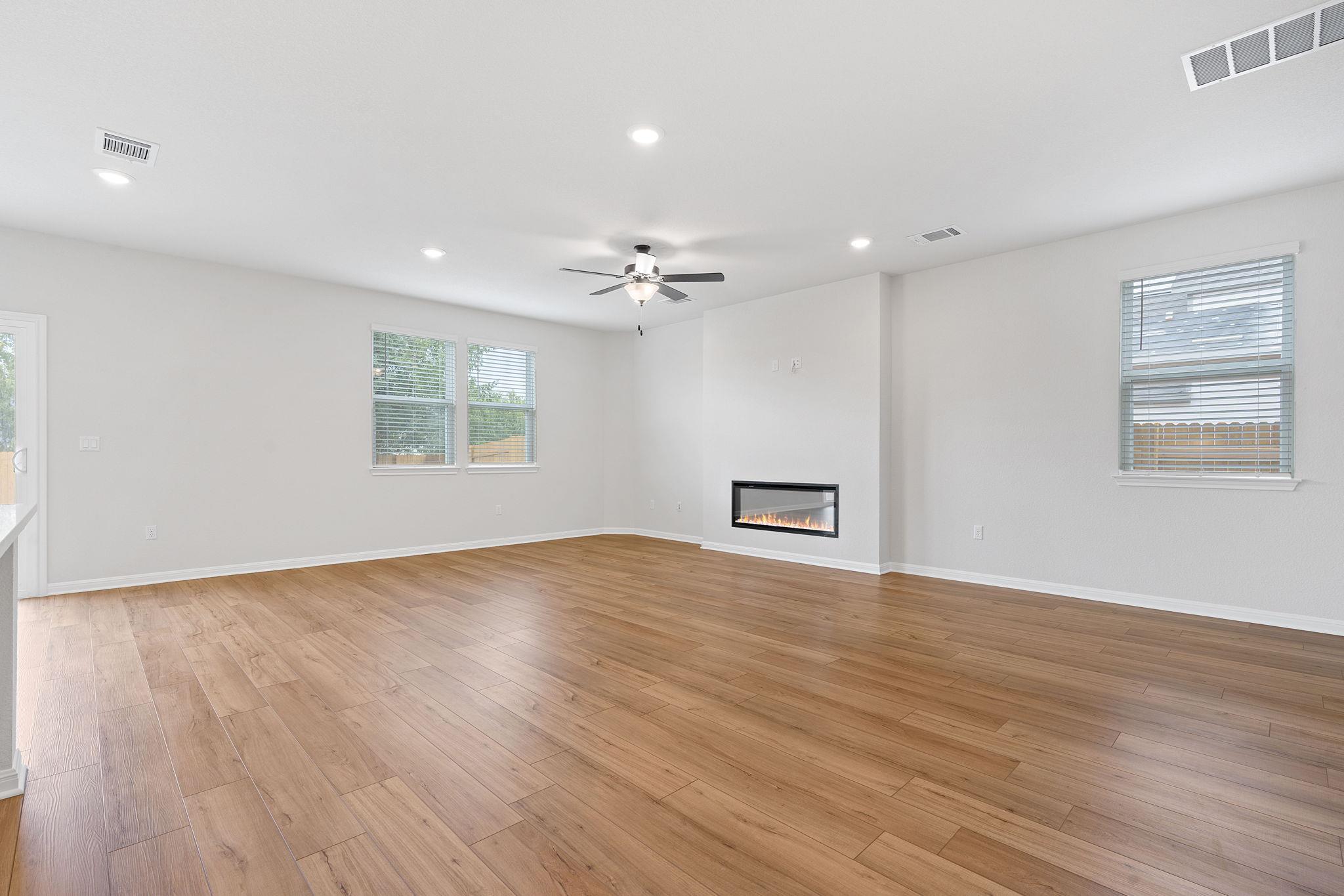 7916 Andravida Dr, Austin, TX 78747