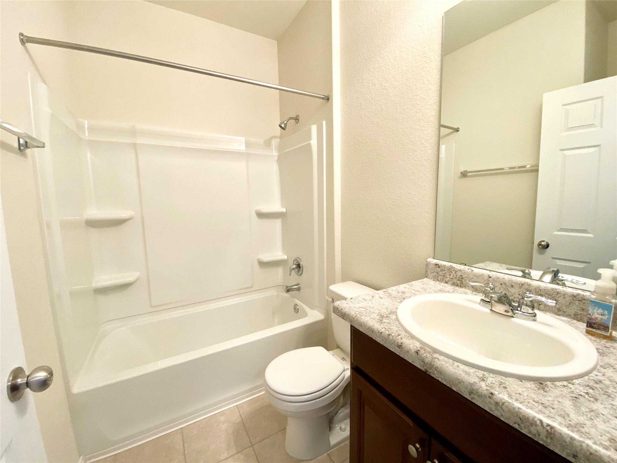 5216 Cressler Ln, Jarrell, TX 76537