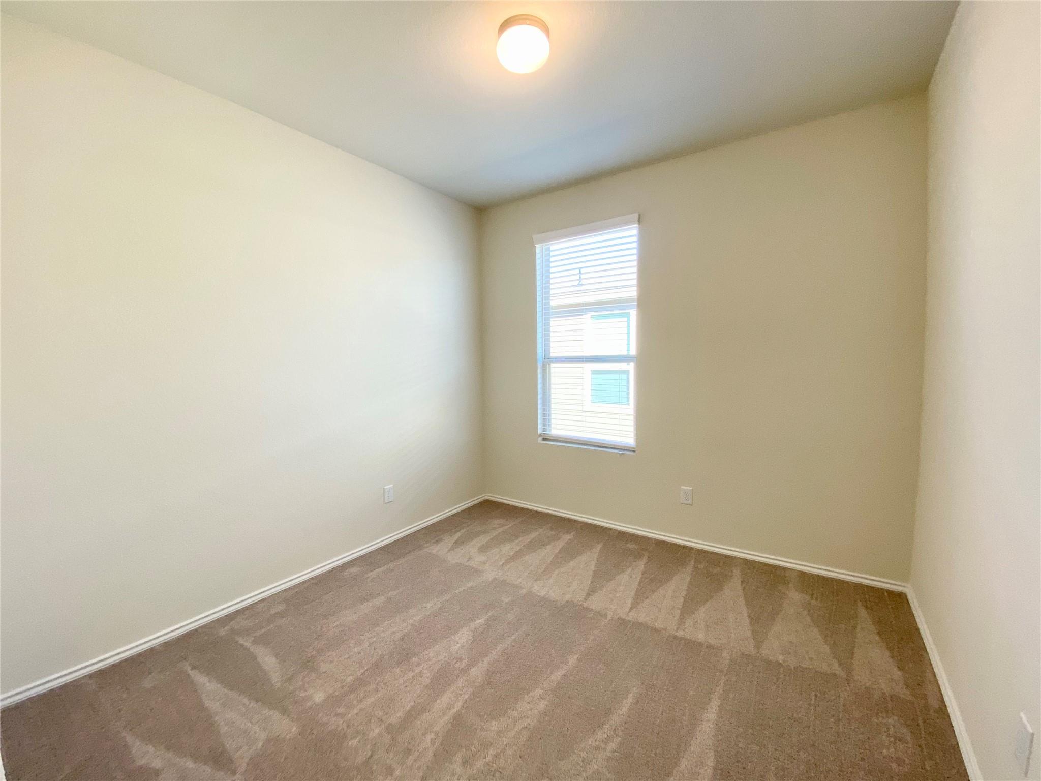 5216 Cressler Ln, Jarrell, TX 76537