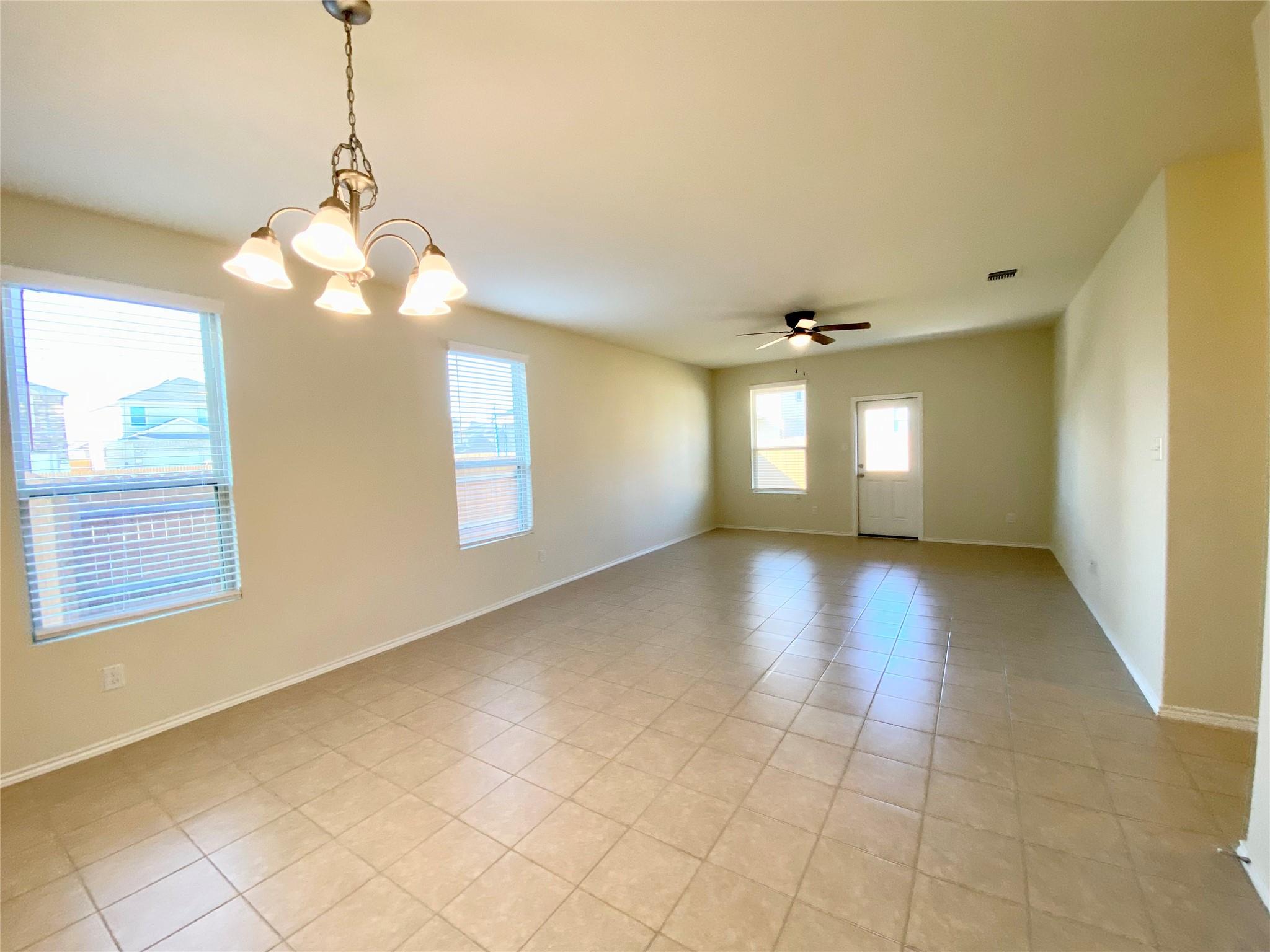 5216 Cressler Ln, Jarrell, TX 76537