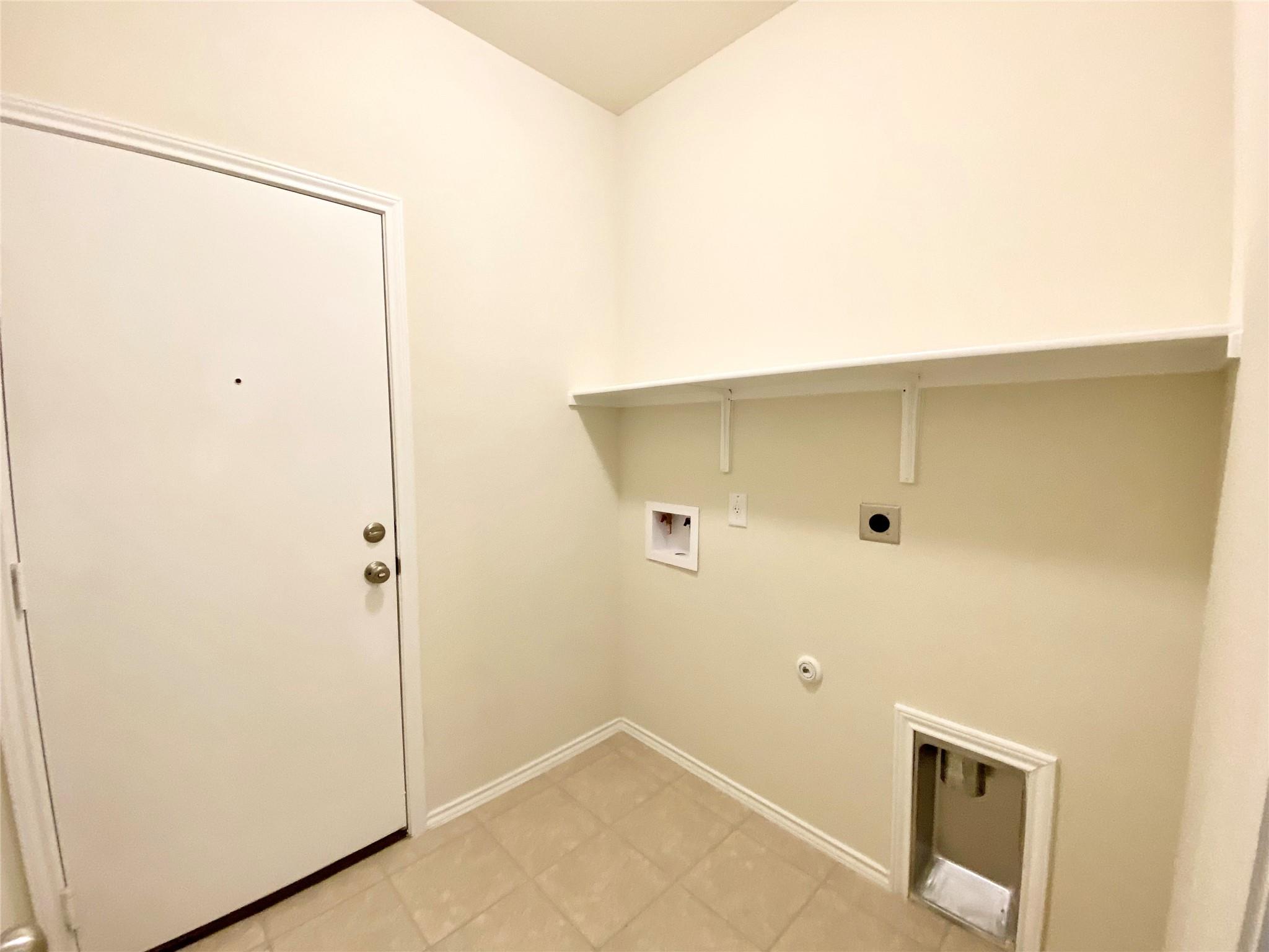 5216 Cressler Ln, Jarrell, TX 76537