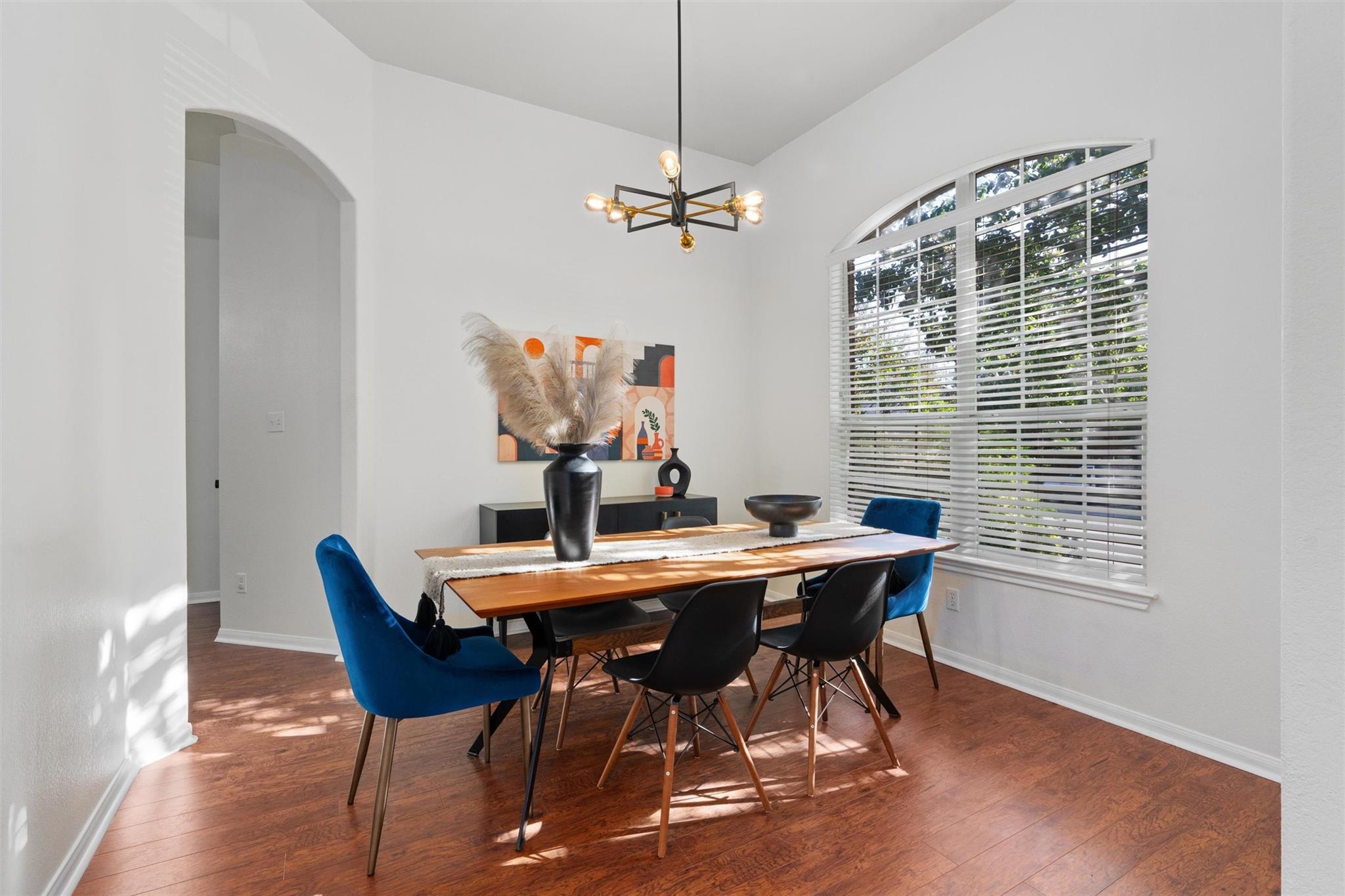 902 Lavender Cv, Pflugerville, TX 78660