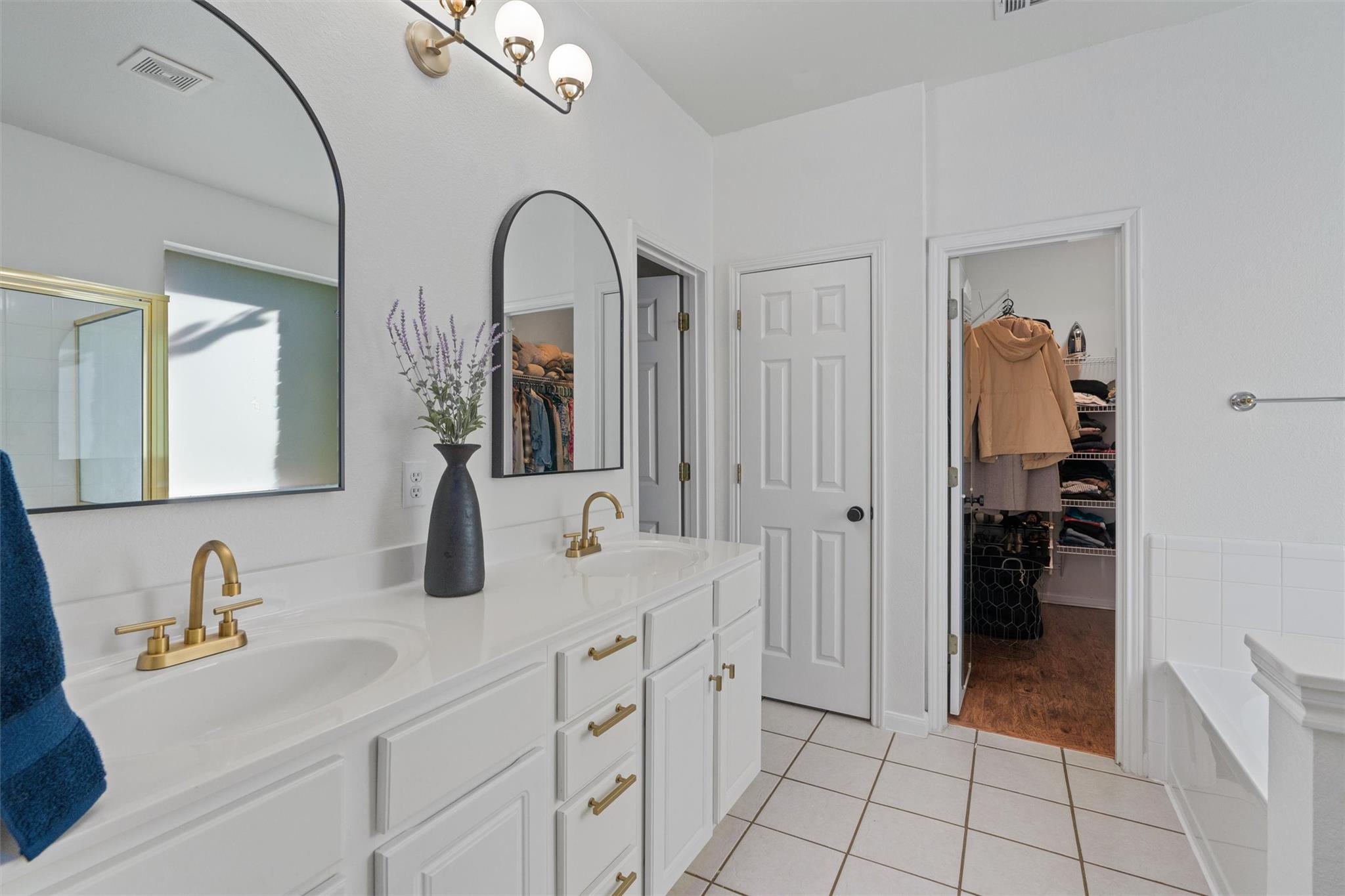 902 Lavender Cv, Pflugerville, TX 78660