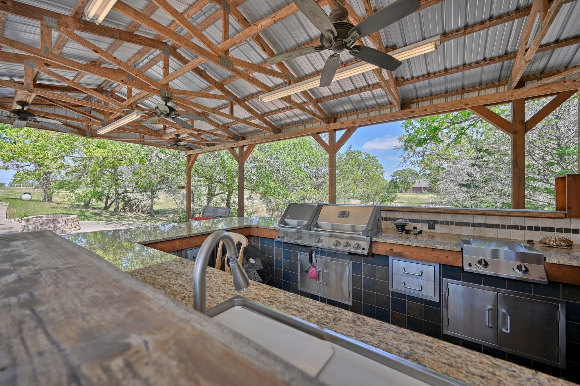350 Owl Creek Rd, Giddings, TX 78942