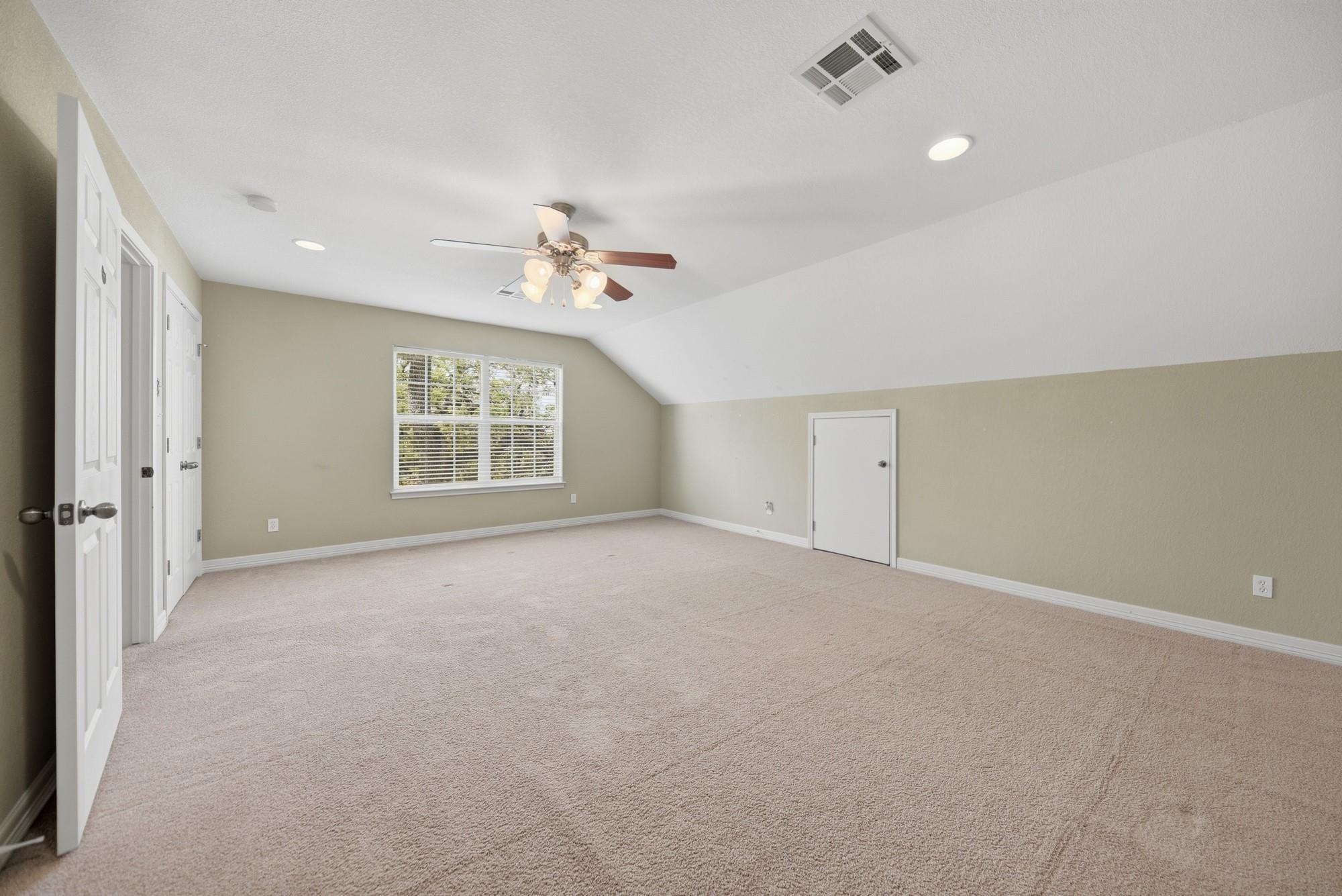 350 Owl Creek Rd, Giddings, TX 78942