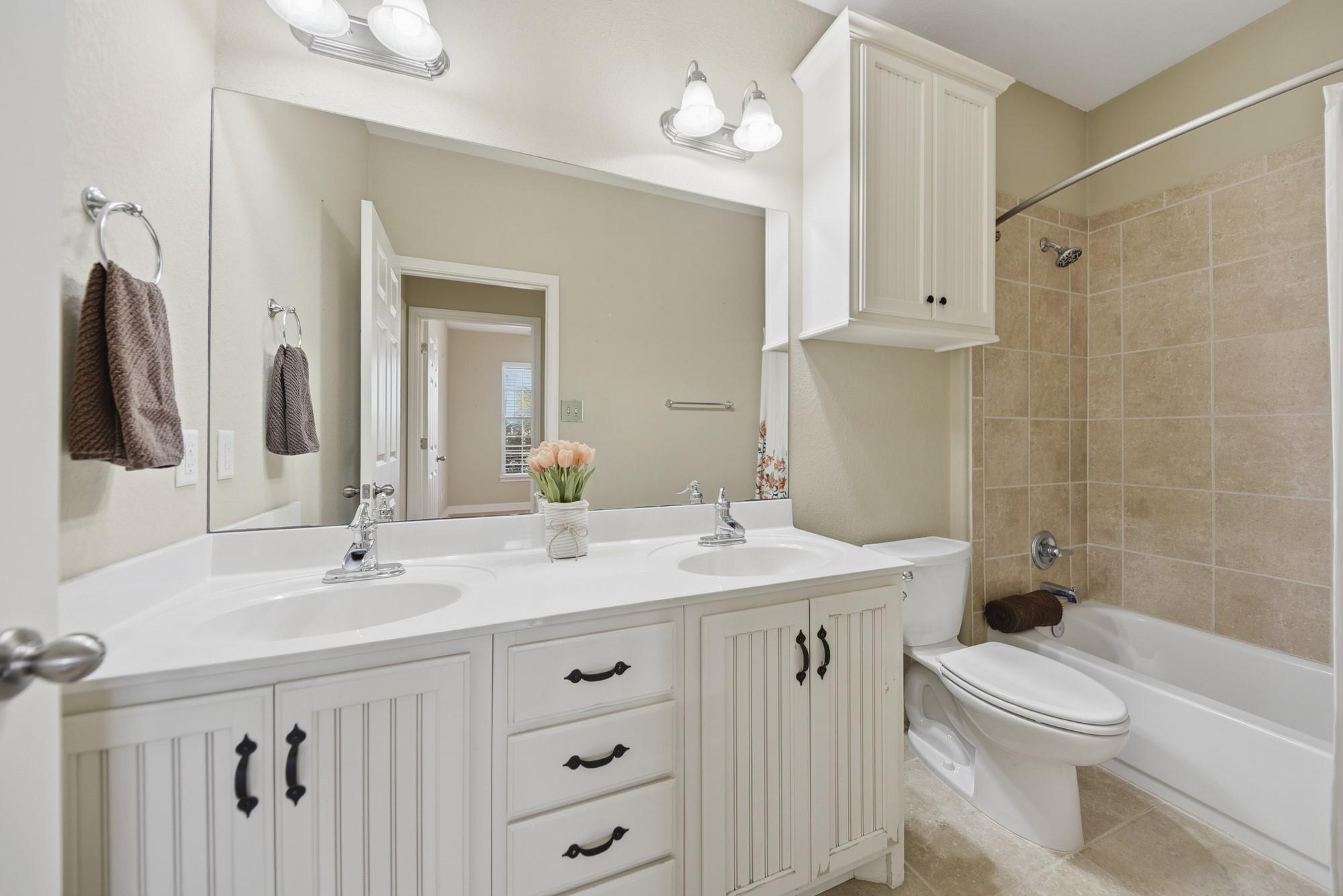 350 Owl Creek Rd, Giddings, TX 78942