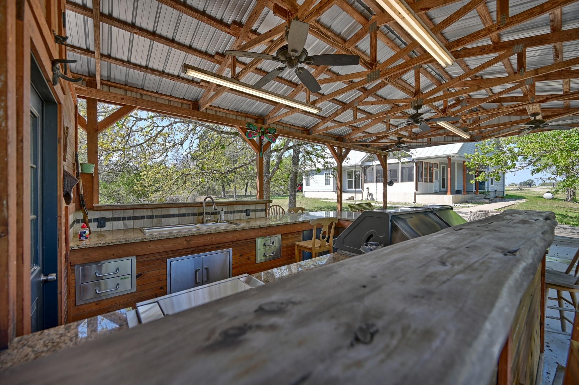 350 Owl Creek Rd, Giddings, TX 78942