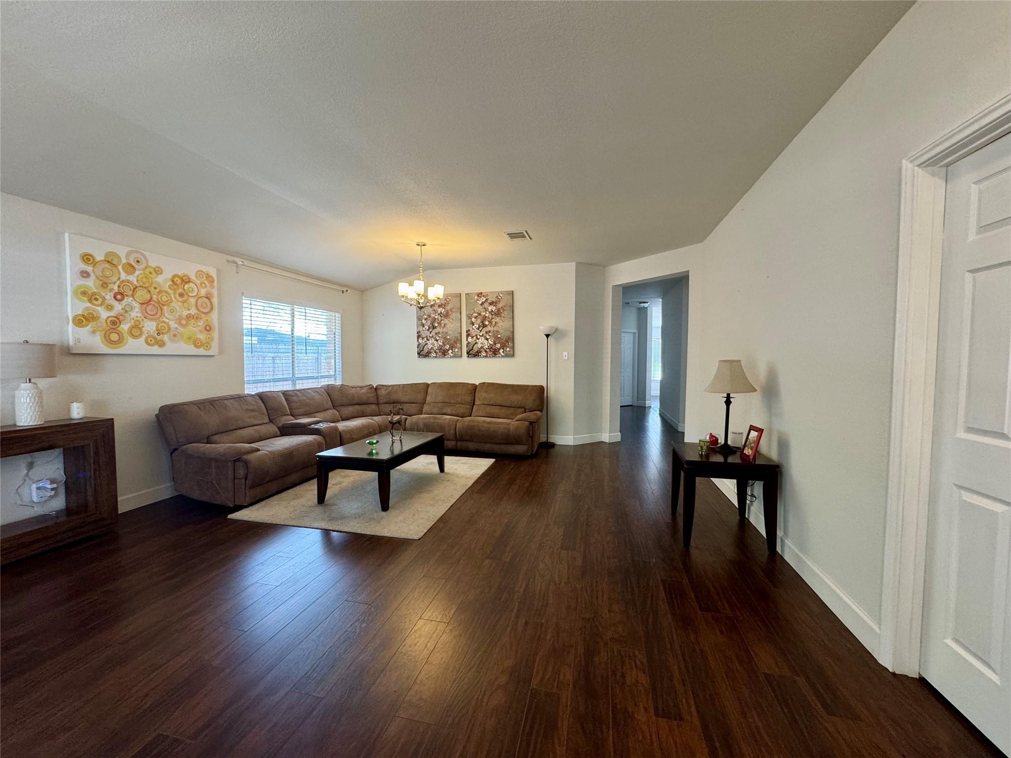 1208 Leah Ln, Round Rock, TX 78665