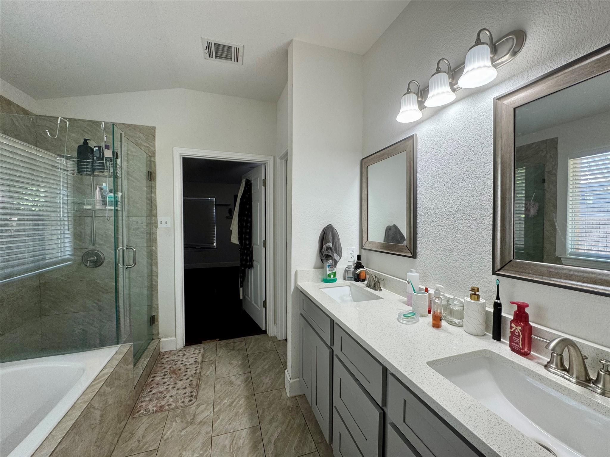 1208 Leah Ln, Round Rock, TX 78665