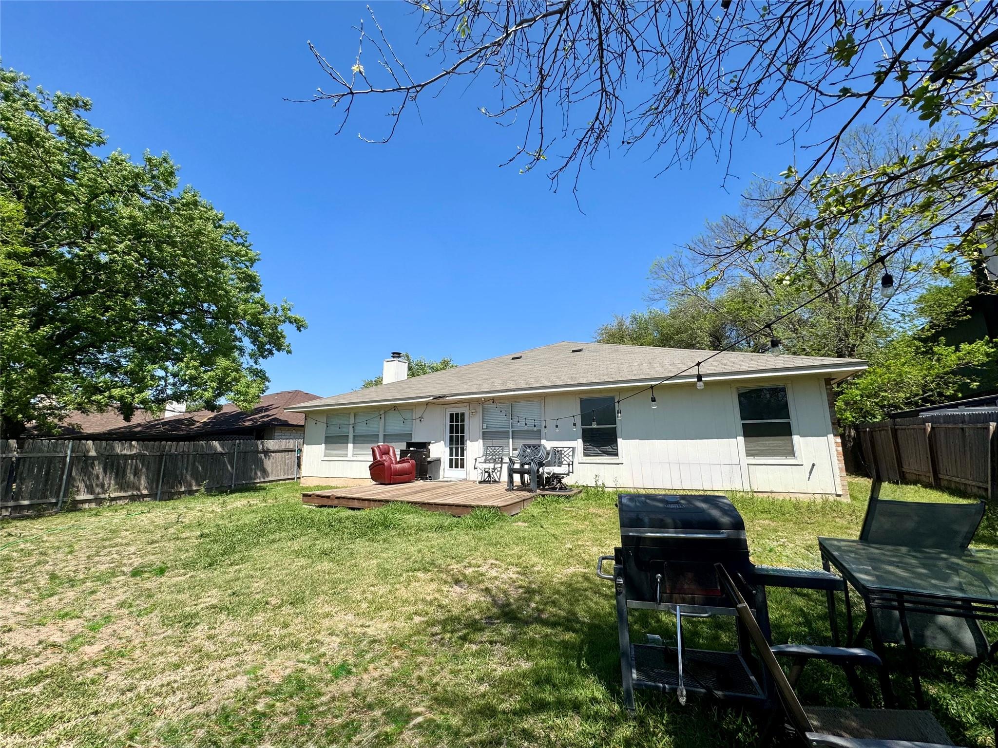 1208 Leah Ln, Round Rock, TX 78665