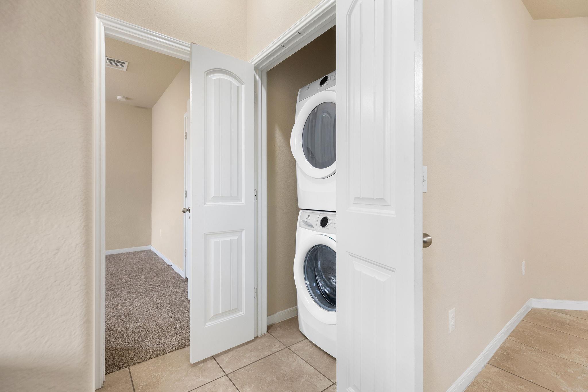 1900 Alvarado Dr, Round Rock, TX 78664