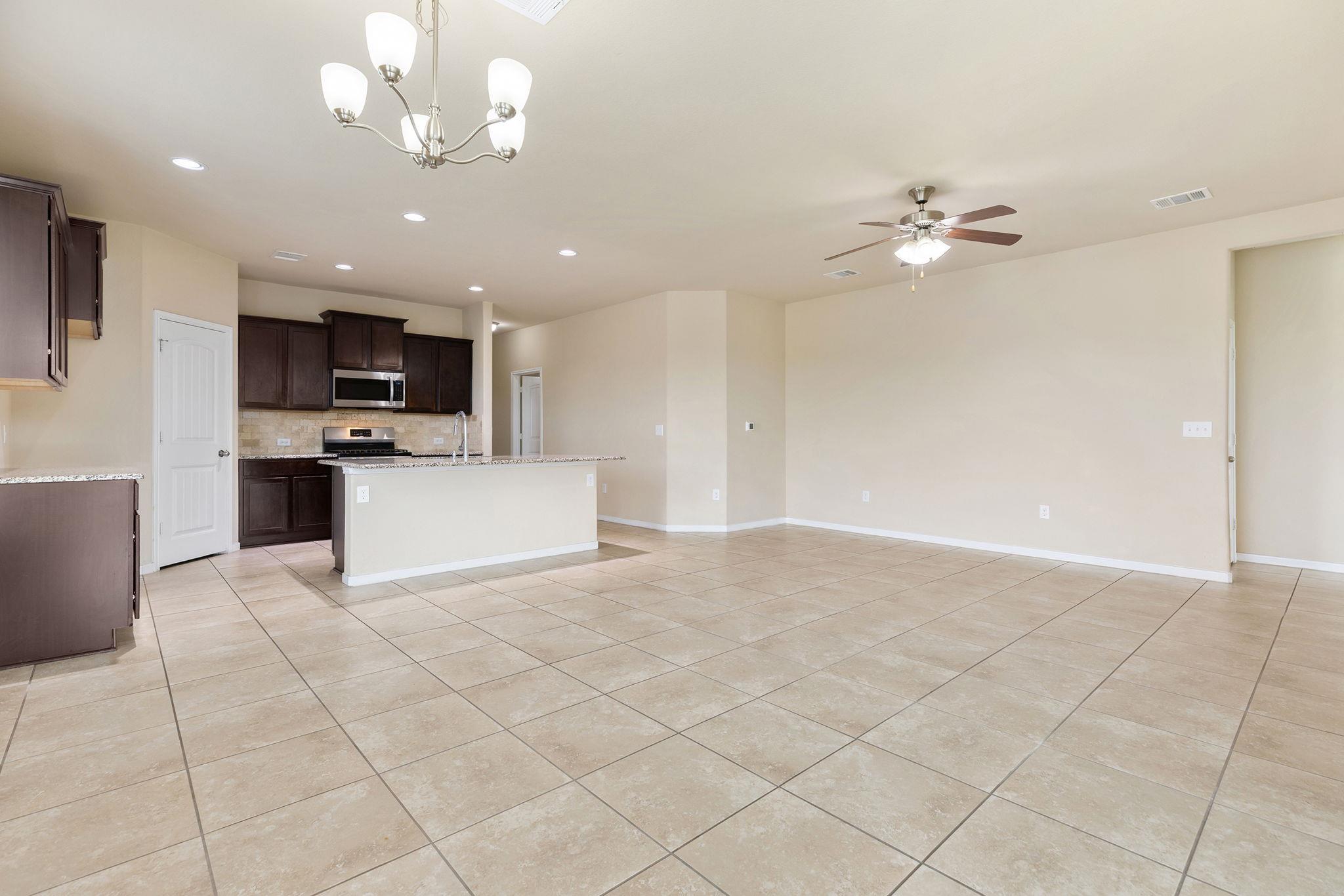 1900 Alvarado Dr, Round Rock, TX 78664