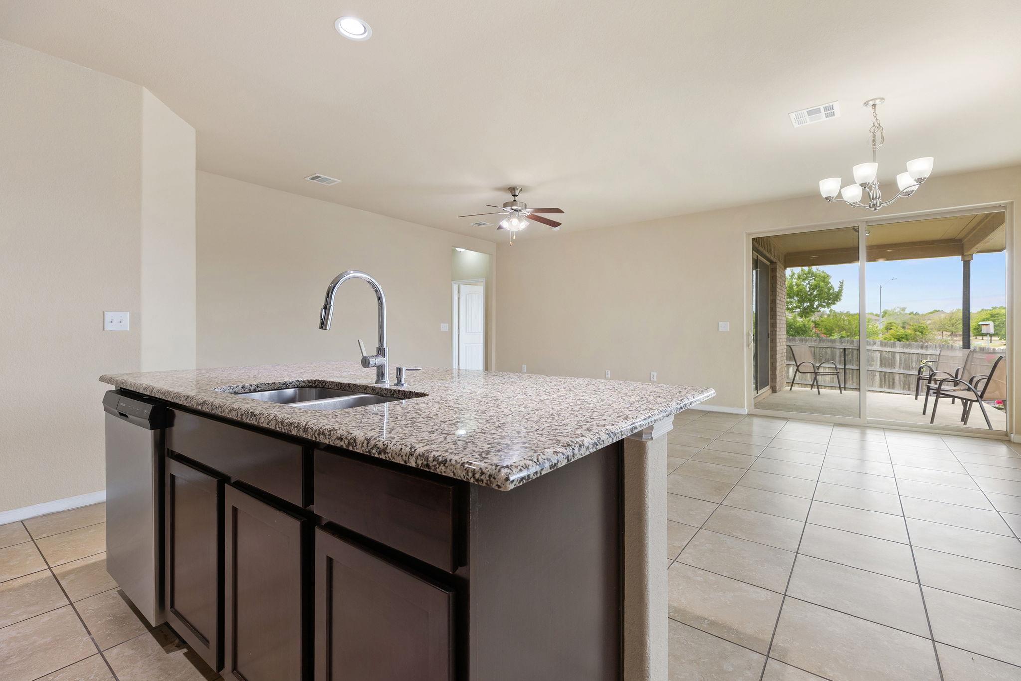 1900 Alvarado Dr, Round Rock, TX 78664