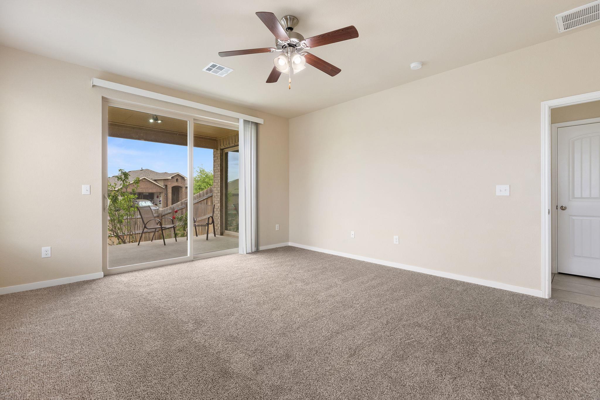 1900 Alvarado Dr, Round Rock, TX 78664